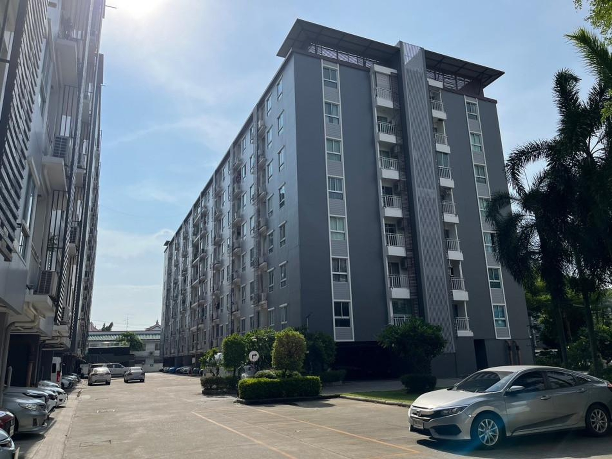 ทรัพย์สถาบันโดย ธอส. คอนโดติด BTS อุดมสุข รีเจ้นท์โฮม 7/2 บางนา-สรรพาวุธ (Regent Home 7/2 Bangna-Sanphawut)