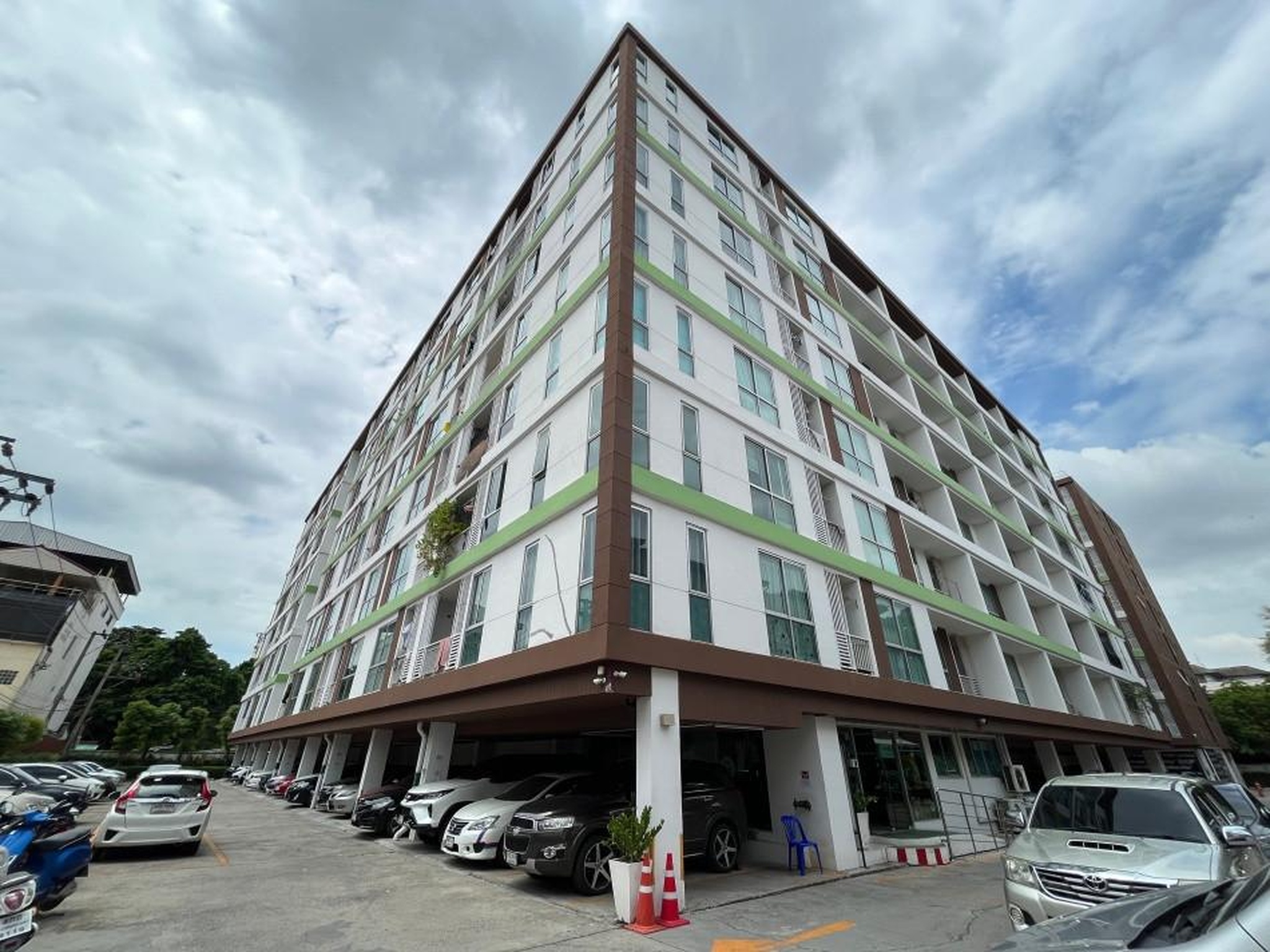 ทรัพย์สถาบันโดย ธอส. คอนโดติด YL09 ลำสาลี เดอะ นิช ไอดี ลาดพร้าว 130 (The Niche ID Ladprao 130)