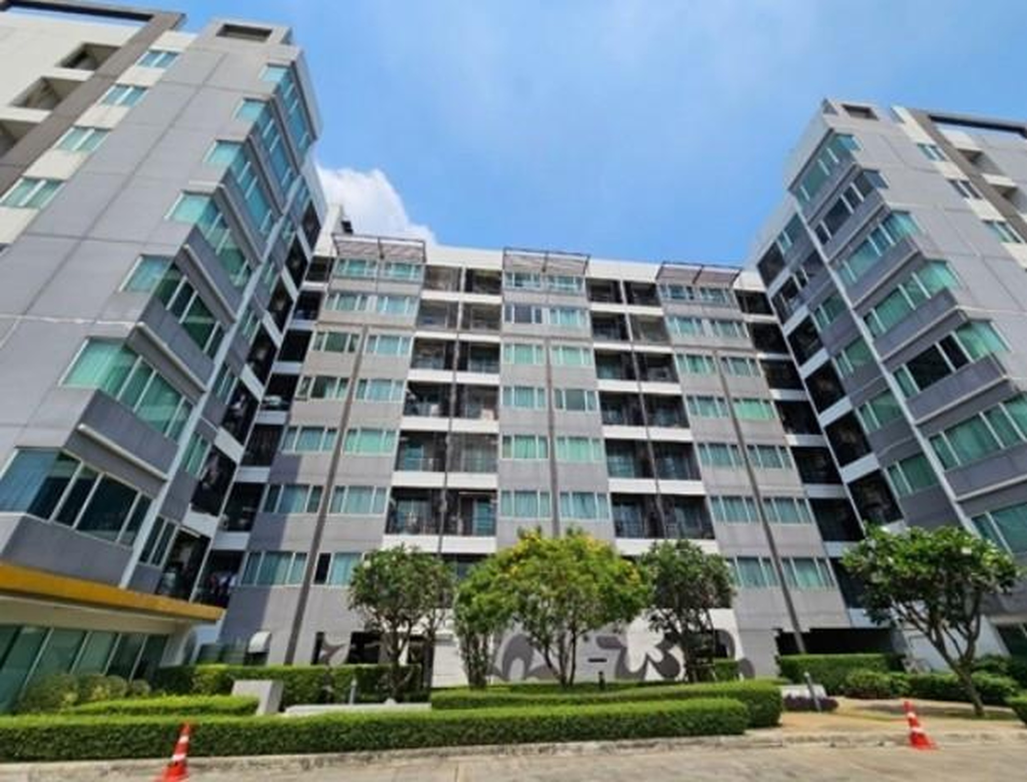 ทรัพย์สถาบันโดย ธอส. คอนโดใกล้ MRT บางรักใหญ่ เอส 9 คอนโดมิเนียม (S9 Condominium)