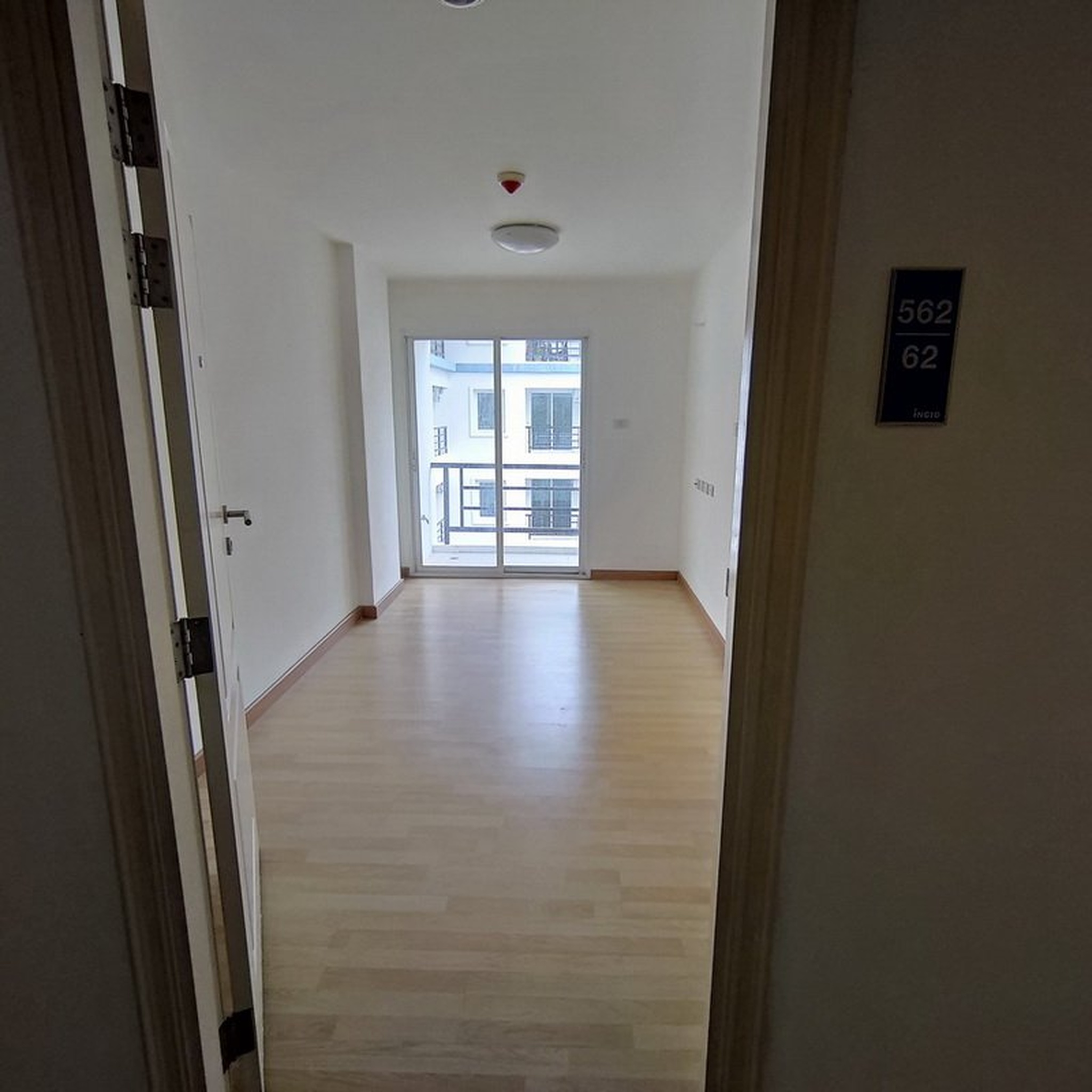 ทรัพย์สถาบันโดย SCB คอนโด ทิวลิป ไลท์ คอนโดมิเนียม อ้อมน้อย (Tulip Lite Condominium Omnoi)