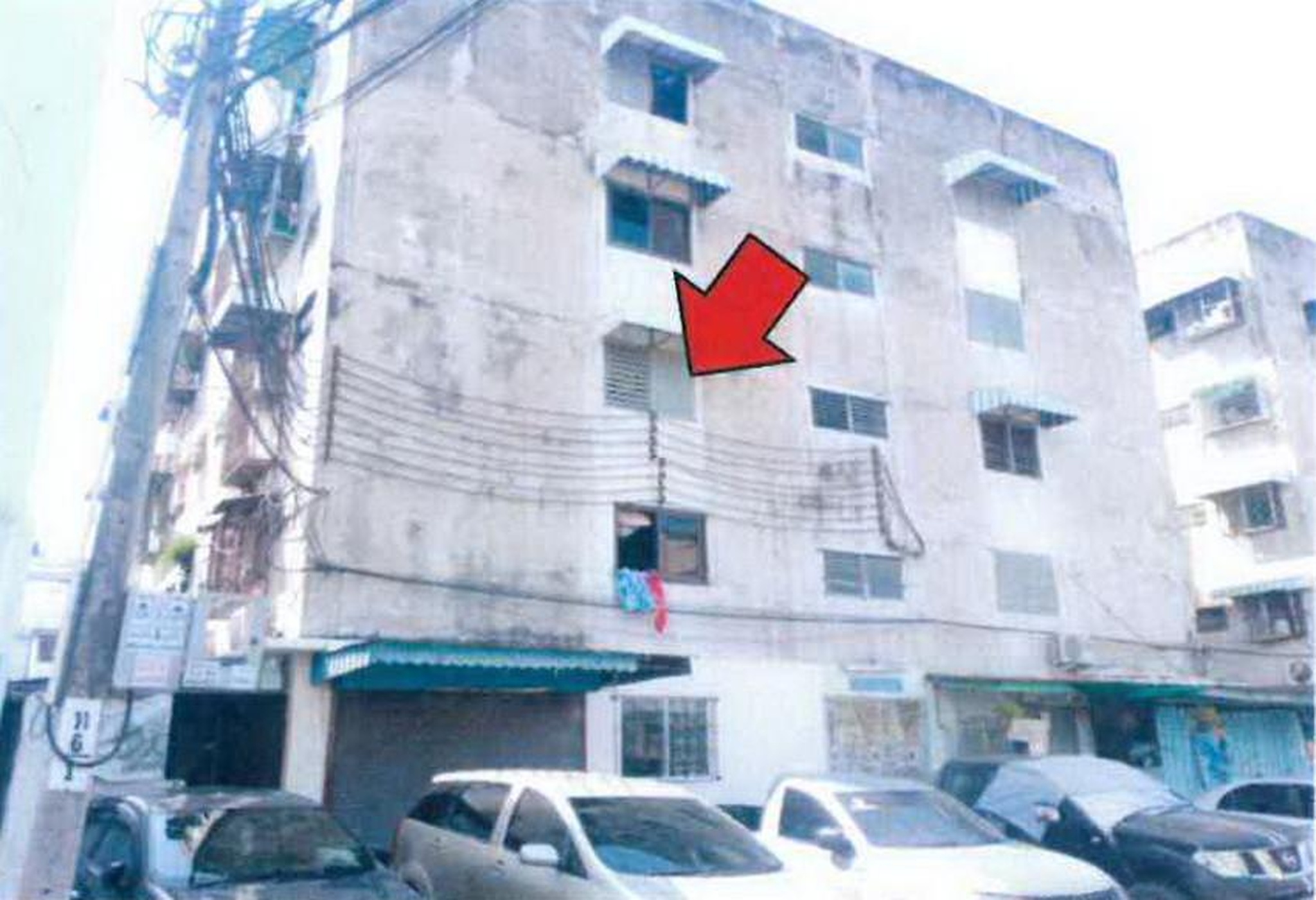 ทรัพย์สถาบันโดย GHB คอนโดติด MRT ภาษีเจริญ ชลภิญญ์ คอนโดมิเนียม 2 (Chonlapin Condominium 2)