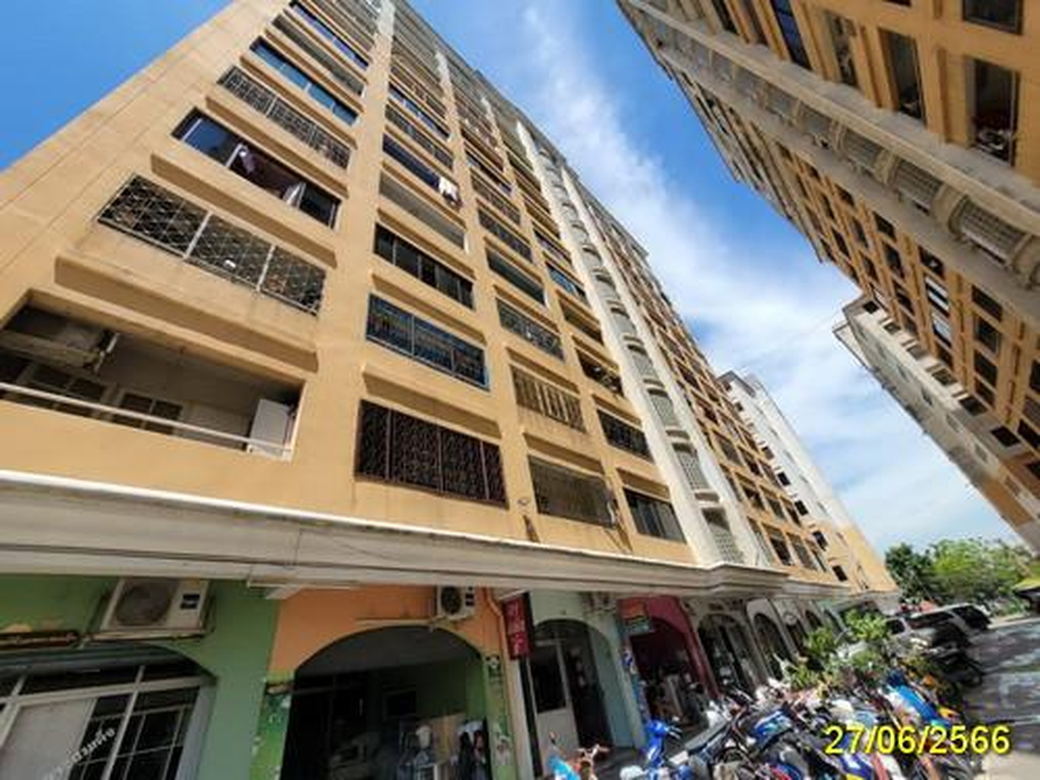 ทรัพย์สถาบันโดย GHB คอนโดติด SRT รังสิต ฟิวเจอร์ เพลส คอนโดมิเนียม (Future Place Condominium)