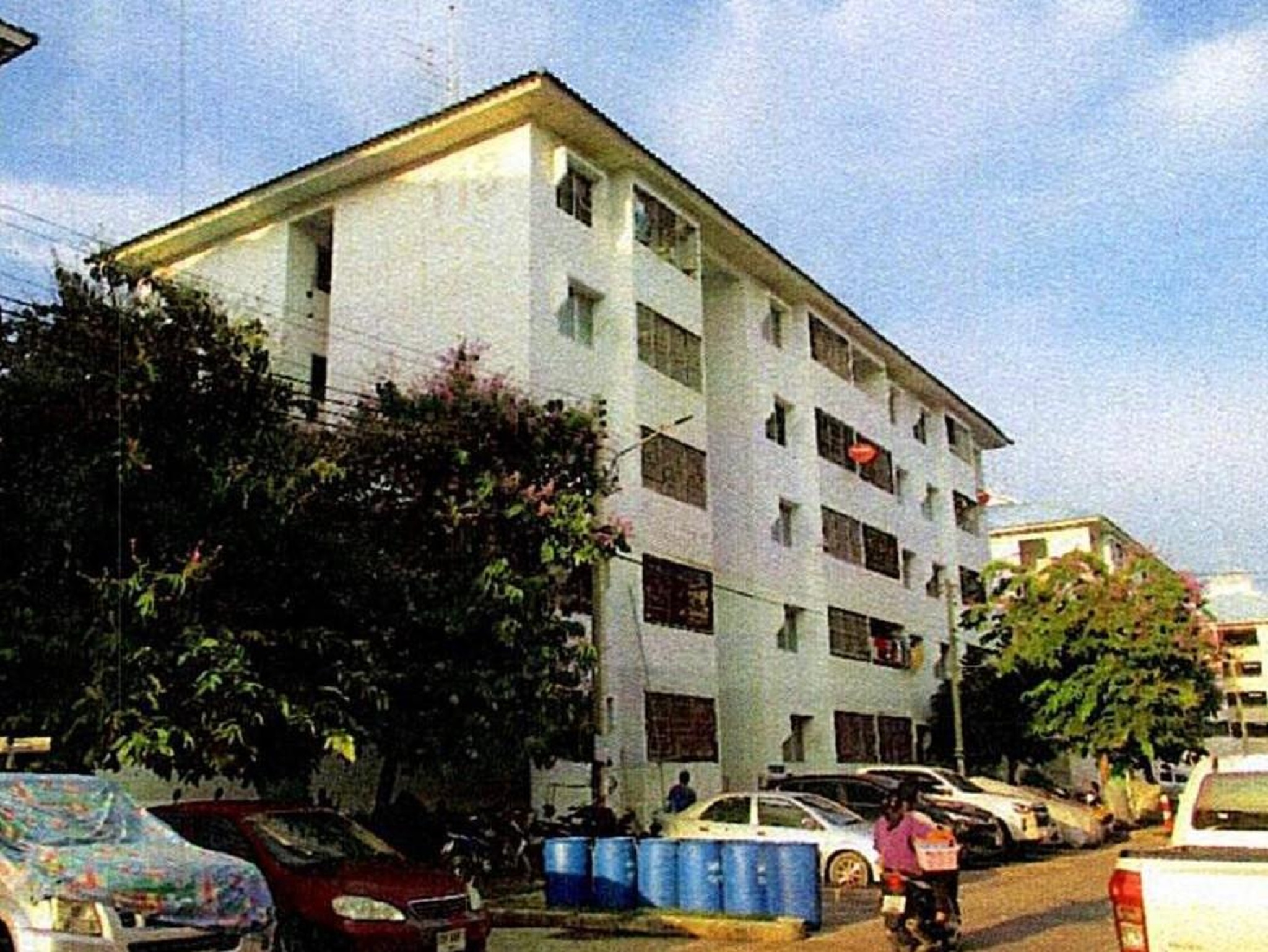 ทรัพย์สถาบันโดย GHB คอนโด บ้านเอื้ออาทร สุวรรณภูมิ 1 (วัดศรีวารีน้อย) (Baan Ua-Athorn Wat Sri Waree Noi)