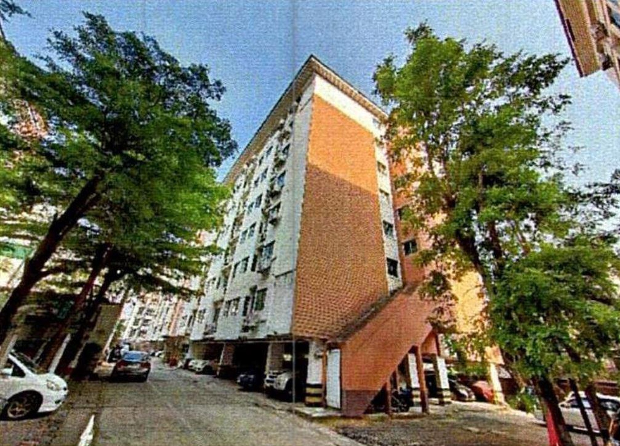 ทรัพย์สถาบันโดย GHB คอนโดติด BTS สายหยุด รีเจ้นท์โฮม 1 พหลโยธิน 67 (Regent Home 1 Phaholyothin 67)