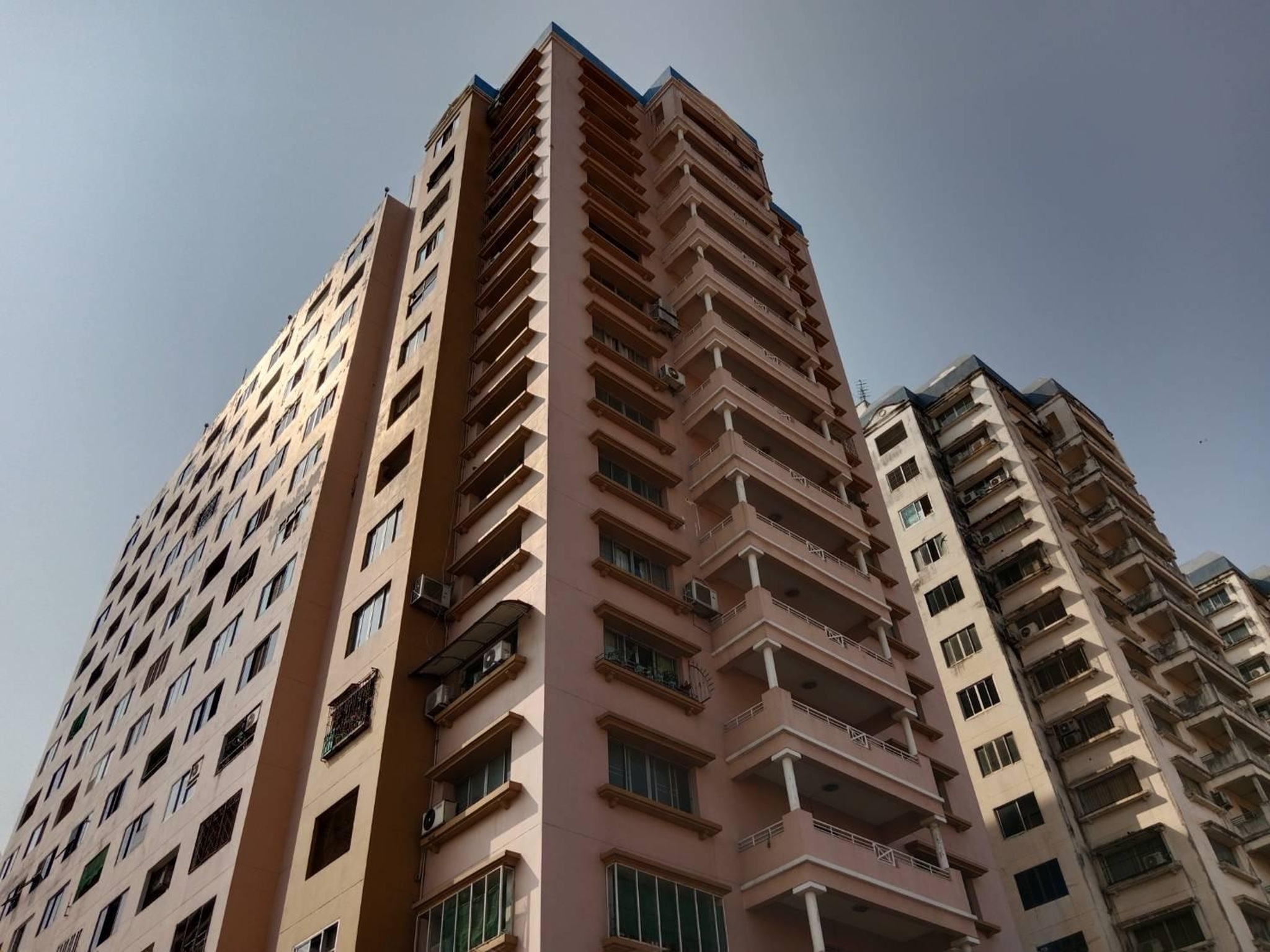 ทรัพย์สถาบันโดย GHB คอนโดติด SRT หลักหก เดอะ บลูเทอเรส คอนโดเทล (The Blue Terrace Condotel)