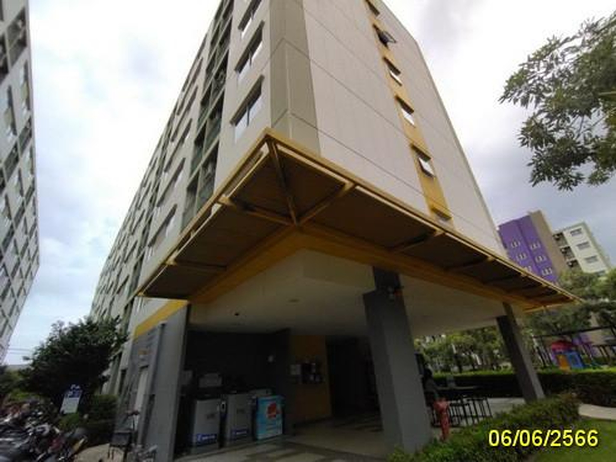 ทรัพย์สถาบันโดย GHB คอนโดติด SRT หลักหก ลุมพินี ทาวน์ชิป รังสิต-คลอง1 (Lumpini Township Rangsit-Klong 1)