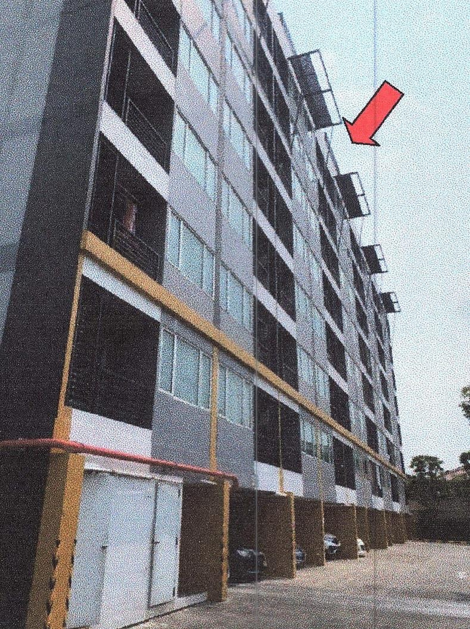 ทรัพย์สถาบันโดย GHB คอนโดใกล้ MRT บางรักใหญ่ เอส 9 คอนโดมิเนียม (S9 Condominium)