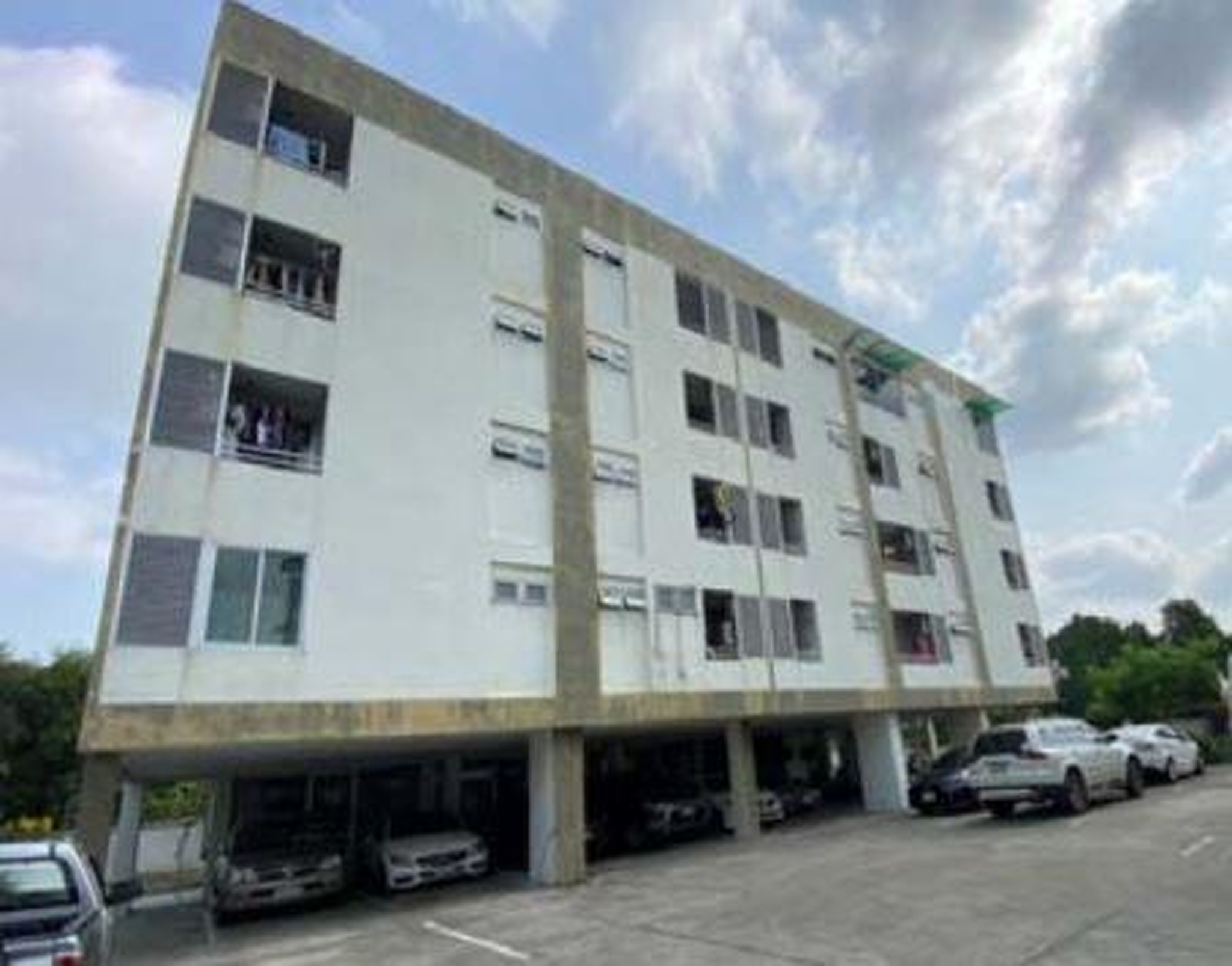 ทรัพย์สถาบันโดย GHB คอนโดติด SRT บางบำหรุ คุรุธานี แกรนด์คอนโด บางพลัด (Kuruthanee Grand Condo Bangplad)