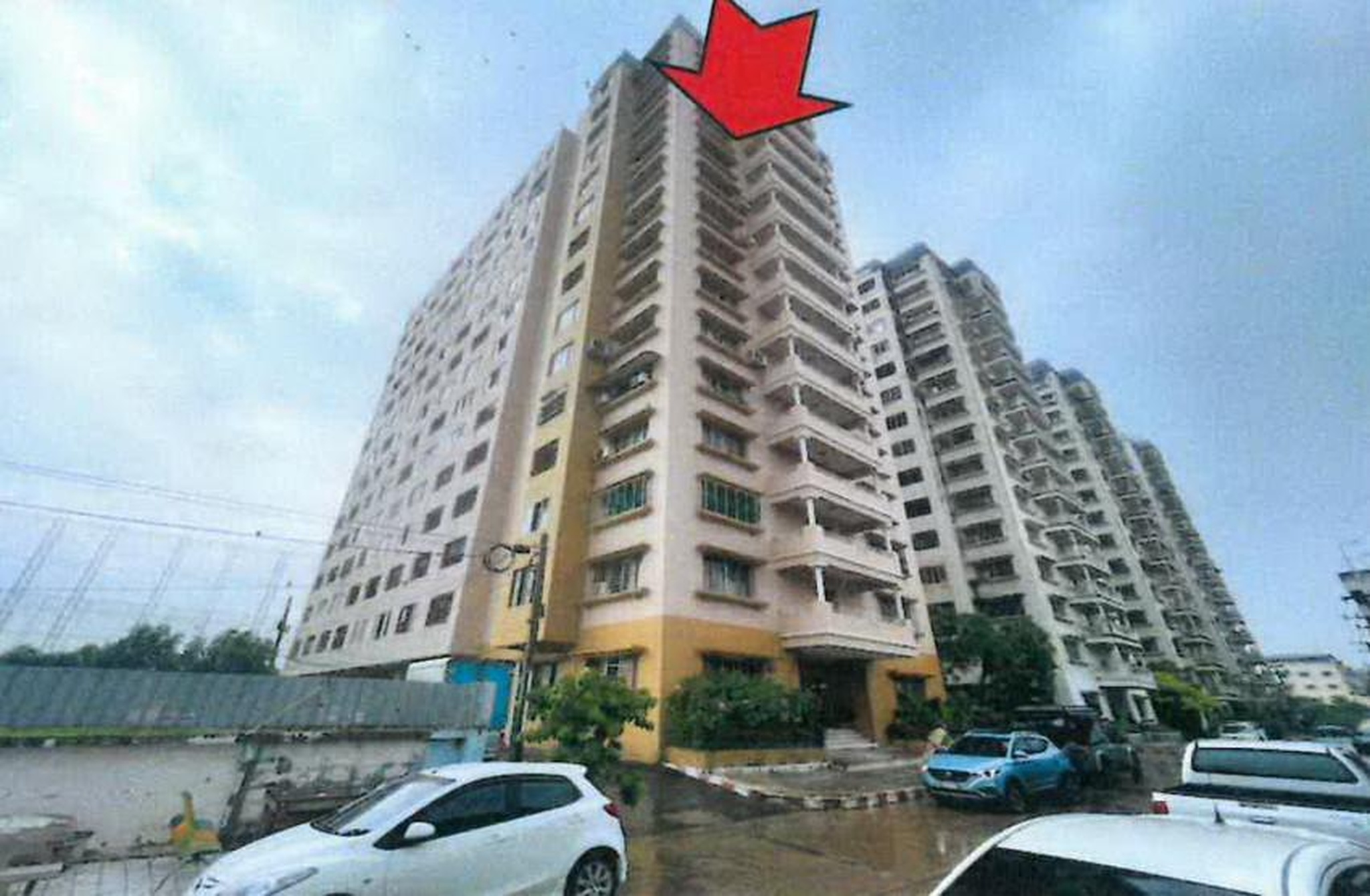 ทรัพย์สถาบันโดย GHB คอนโด เดอะ บลูเทอเรส คอนโดเทล (The Blue Terrace Condotel)