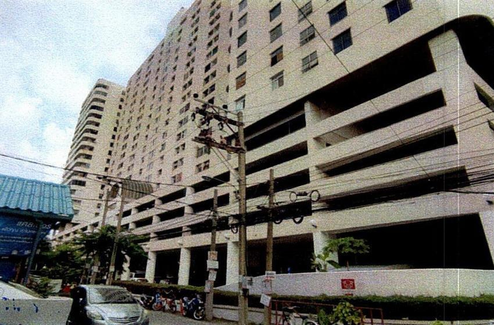 ทรัพย์สถาบันโดย GHB คอนโด โชคชัยร่วมมิตร คอนโดมิเนียม (Chokchai Ruammit Condominium)