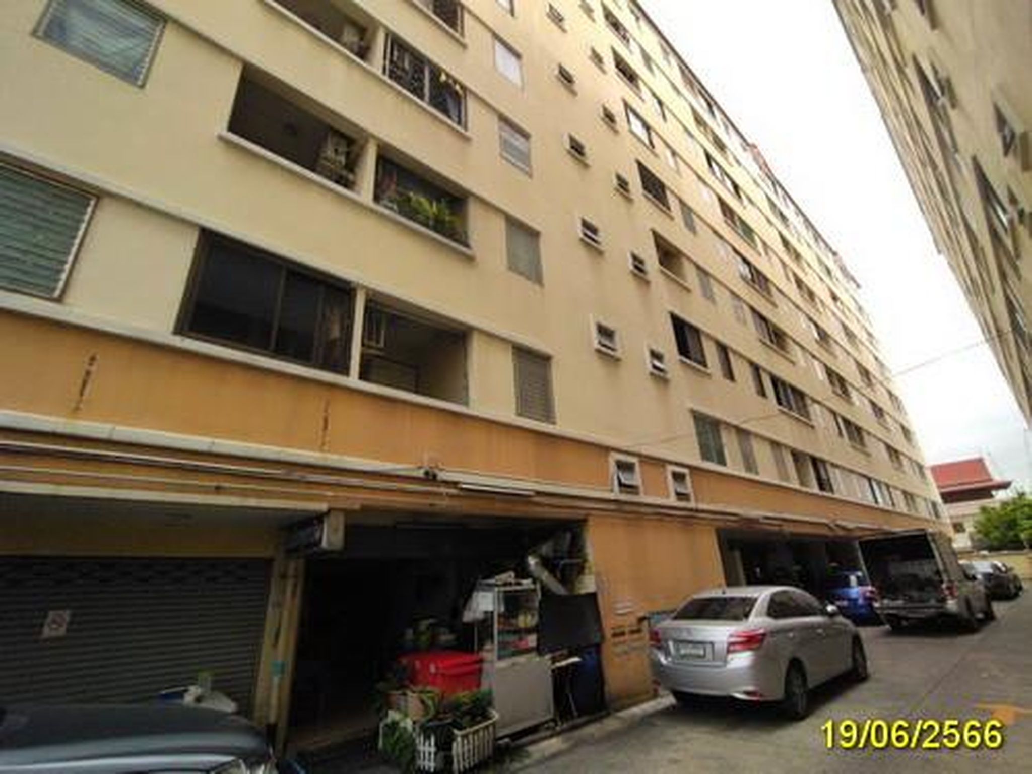 ทรัพย์สถาบันโดย GHB คอนโด จี ซี ที คอนโดมิเนียม (G.T.C. Condominium)