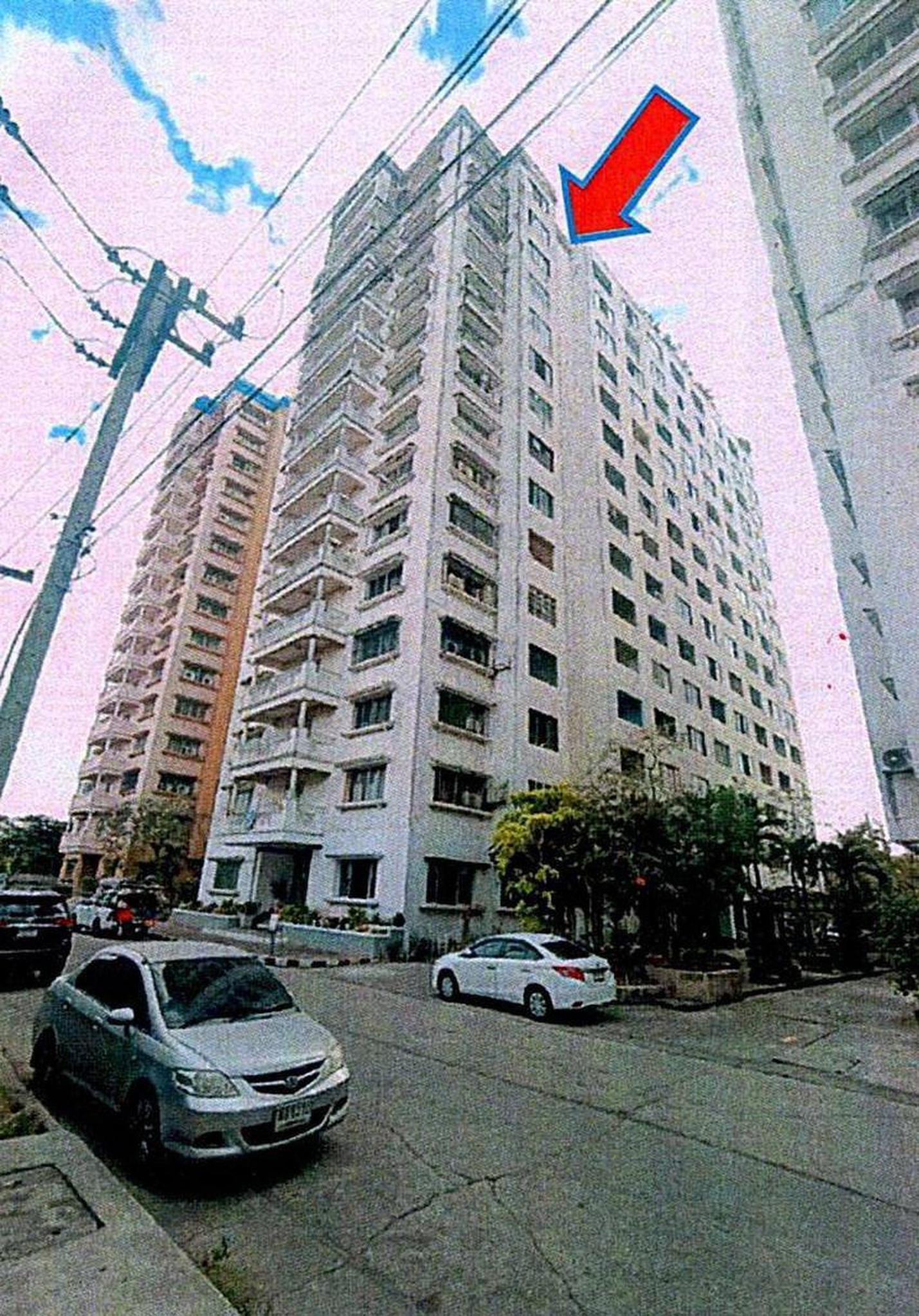 ทรัพย์สถาบันโดย GHB คอนโด ริเวอร์ปาร์ค คอนโดเทล (River Park Condotel)