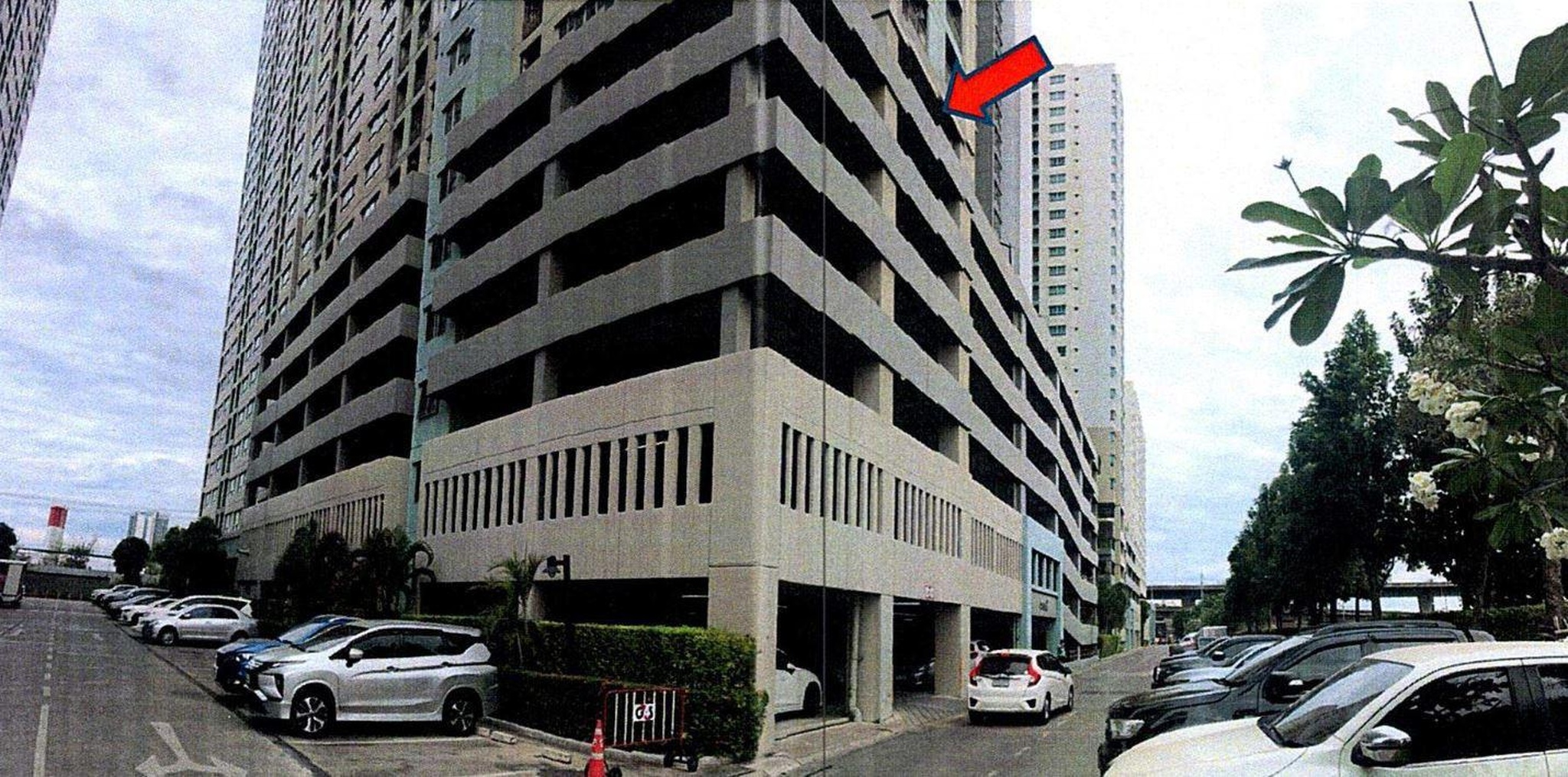 ทรัพย์สถาบันโดย GHB คอนโด ลุมพินี เมกะซิตี้ บางนา (Lumpini Mega City Bangna)