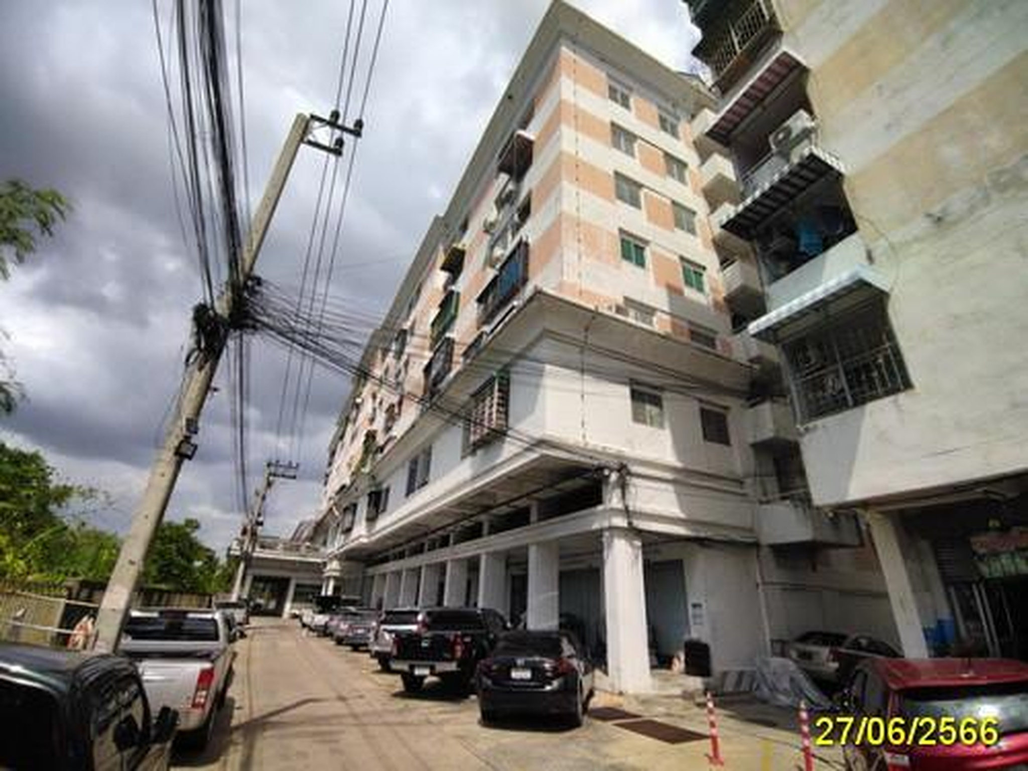 ทรัพย์สถาบันโดย GHB คอนโด สินธานี คลาสสิค คอนโด (Sinthani Classic Condo)
