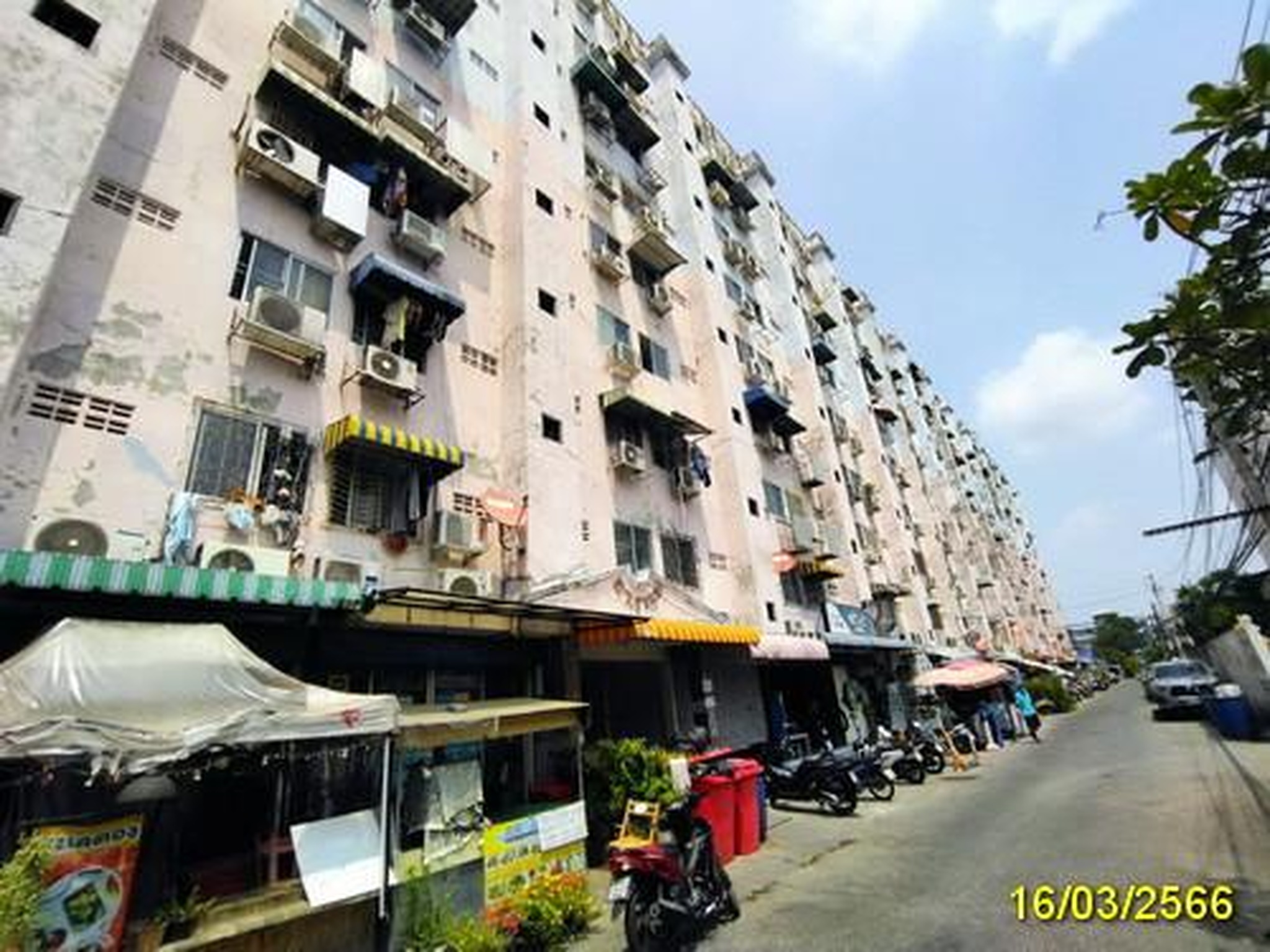 ทรัพย์สถาบันโดย GHB คอนโด นิรันดร์ ซิตี้ ลาดพร้าว 101 (Niran City Ladprao 101)