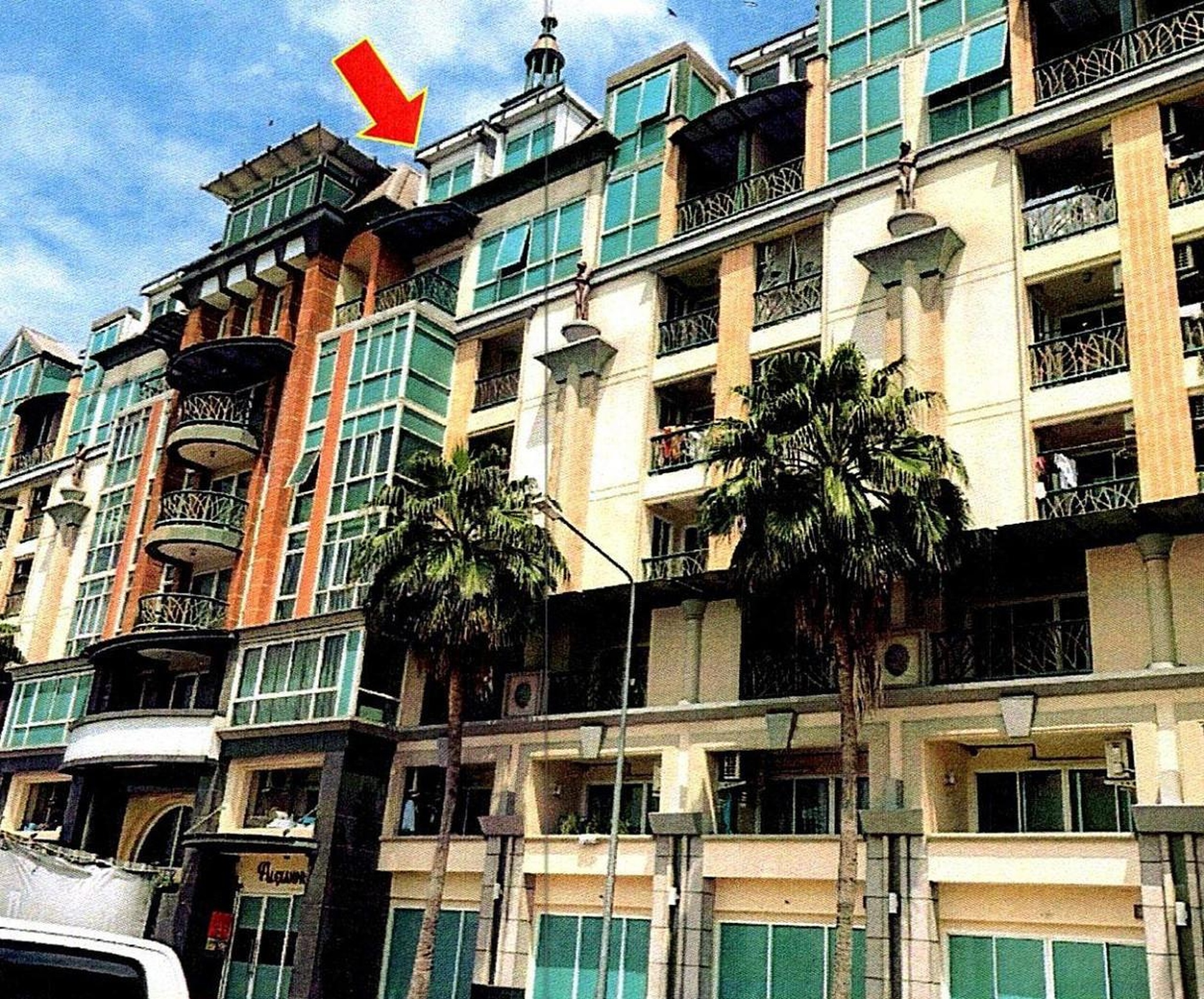 ทรัพย์สถาบันโดย GHB คอนโด ฌ็องเซลิเซ่ อเวนิว (Champs Elysees Avenue)