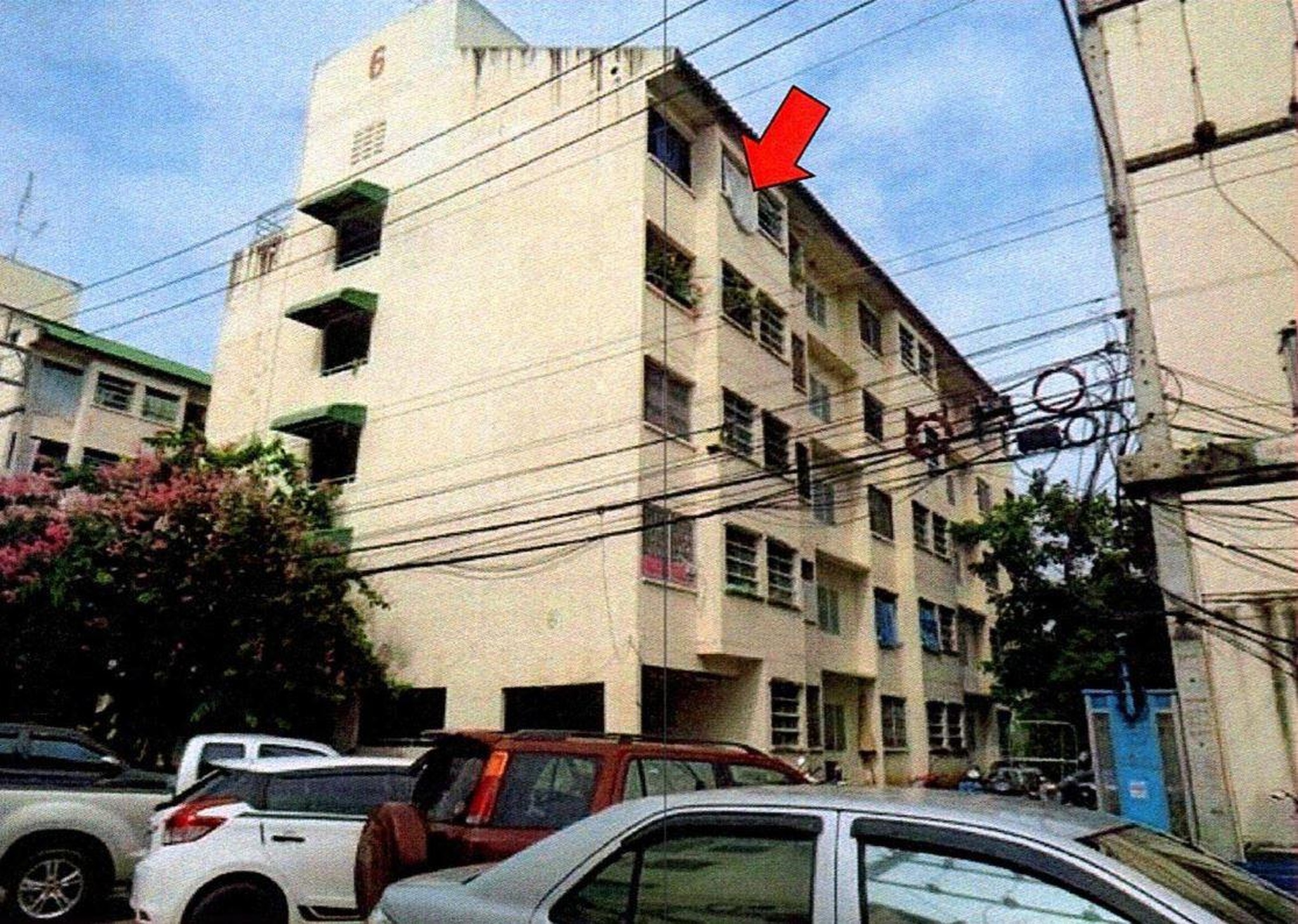 ทรัพย์สถาบันโดย GHB คอนโด บ้านเอื้ออาทร ซอยคุณพระ 1 (Baan Ua-Athorn Soi Khun Phra 1)