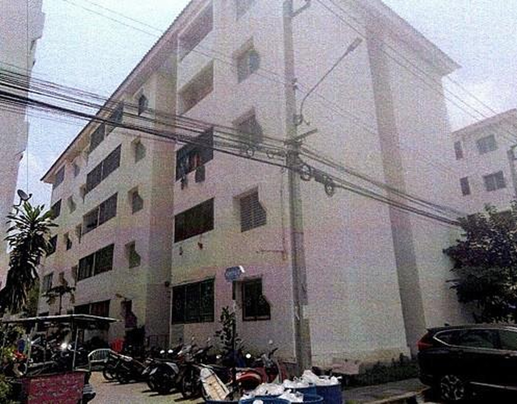 ทรัพย์สถาบันโดย GHB คอนโด บ้านเอื้ออาทร สุวรรณภูมิ 1 (วัดศรีวารีน้อย) (Baan Ua-Athorn Wat Sri Waree Noi)
