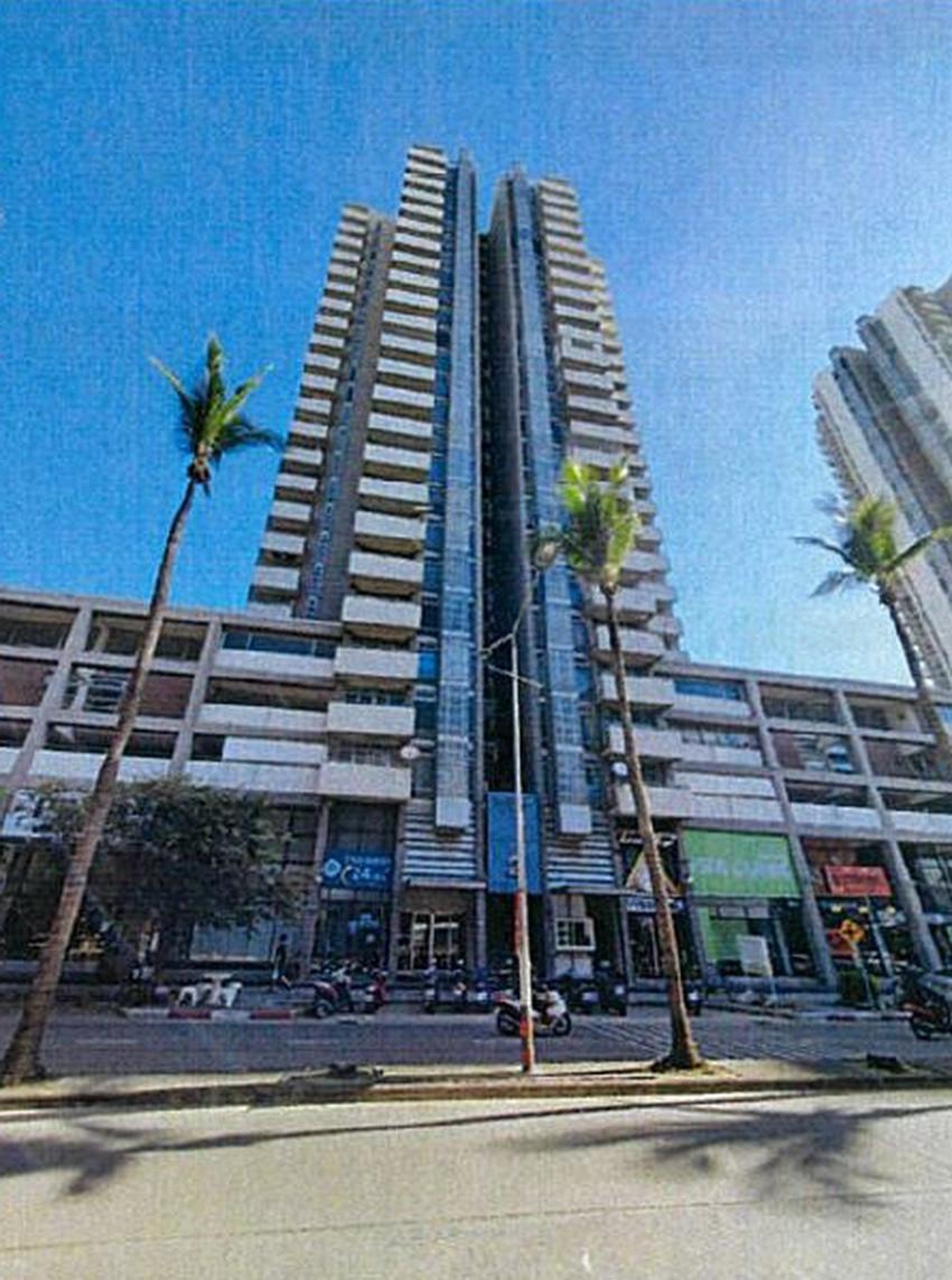 ทรัพย์สถาบันโดย GHB คอนโด เลควิว คอนโดมิเนียม เจนีวา (Lakeview Condominium Geneva)