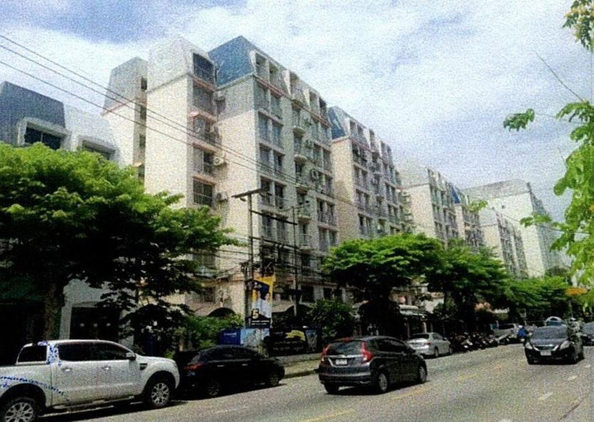 ทรัพย์สถาบันโดย GHB คอนโด ธนาเพลส ลาดพร้าว 71 (อาคาร 45) (Thana Place Ladprao 71 (Bldg.45))
