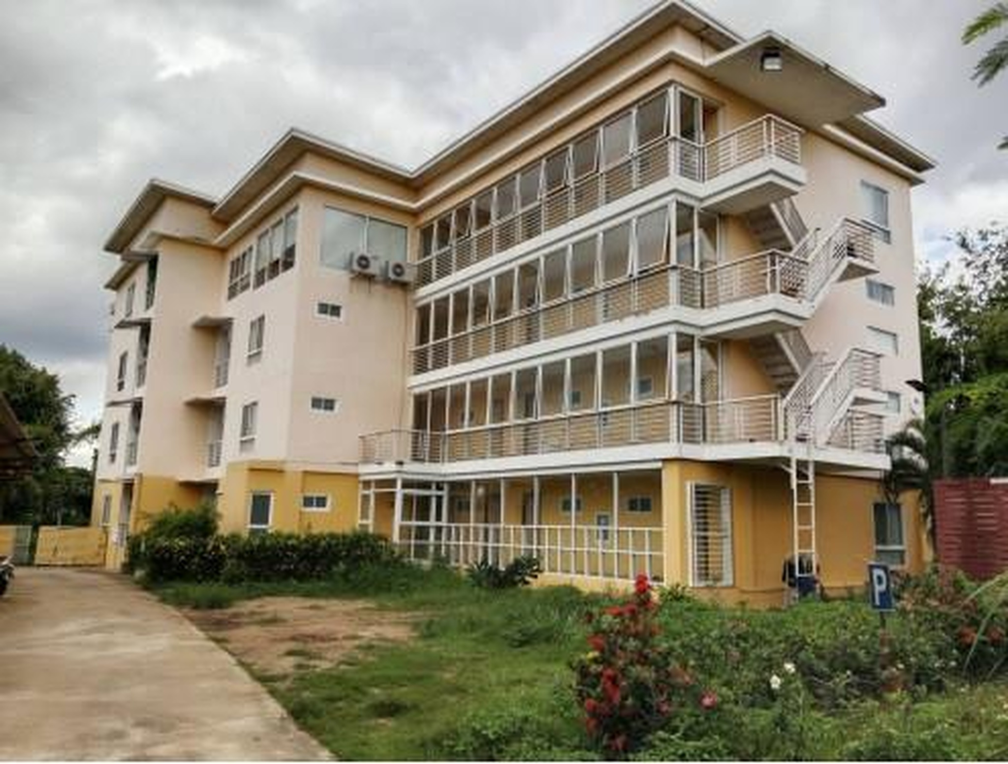 ทรัพย์สถาบันโดย GHB คอนโด เชียงใหม่ การ์เด้น คอนโดมิเนียม (Chiangmai Garden Condominium)