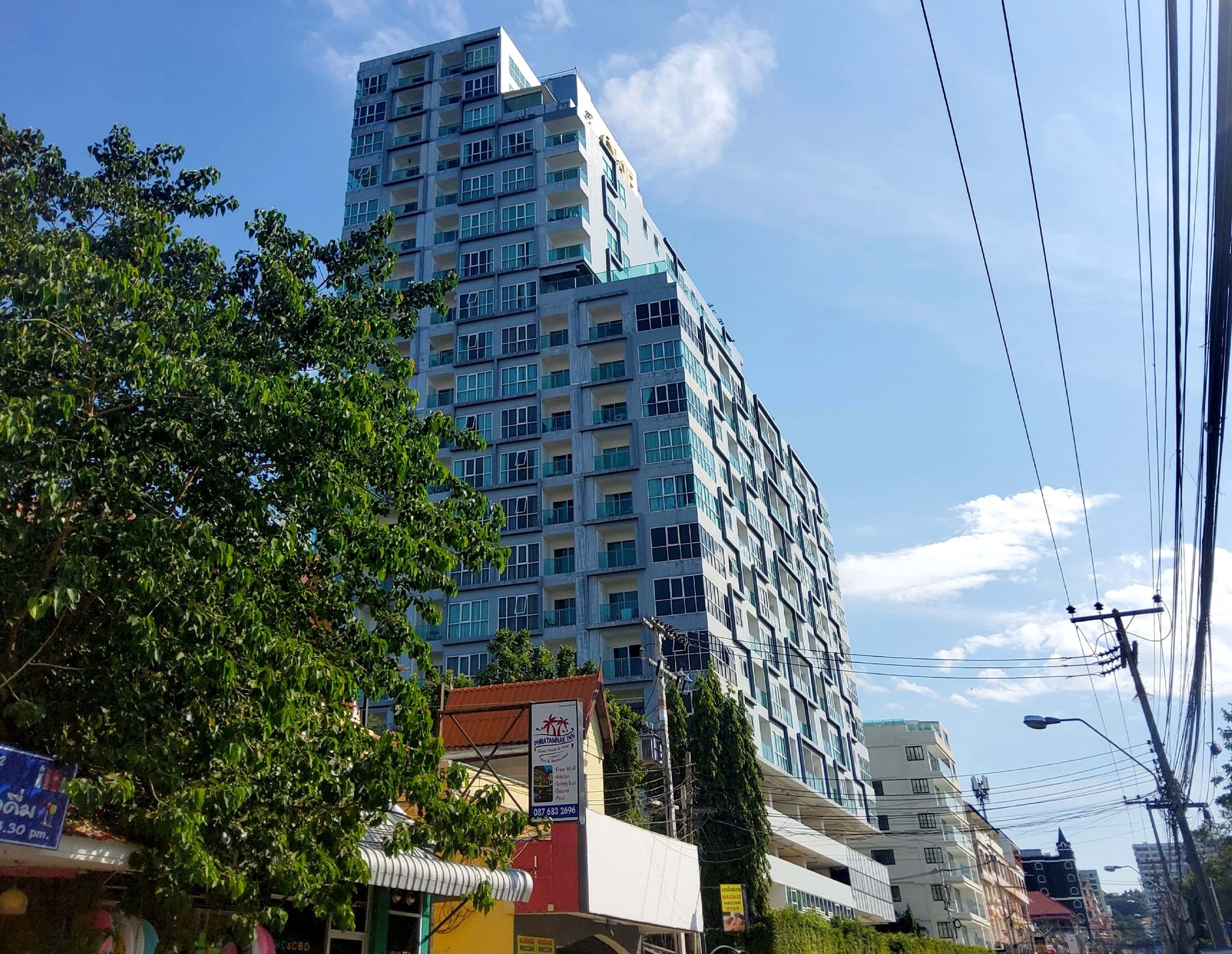 ทรัพย์สถาบันโดย SCB คอนโด วัน ทาวเวอร์ พระตำหนัก (One Tower Pratamnak)