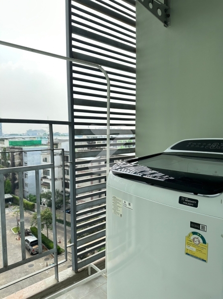 ประกาศ เช่าThe Trust Resident Condo ปิ่นเกล้า ชั้น 6 ห้องวิว สวน เงียบ สงบ อากาศ ถ่ายเทดี ขนาดห้อง 28.5 Sq.M ( 1 ห้องนอน 1 ห้องน้ำ 1 รับแขก ) ประตูหัน