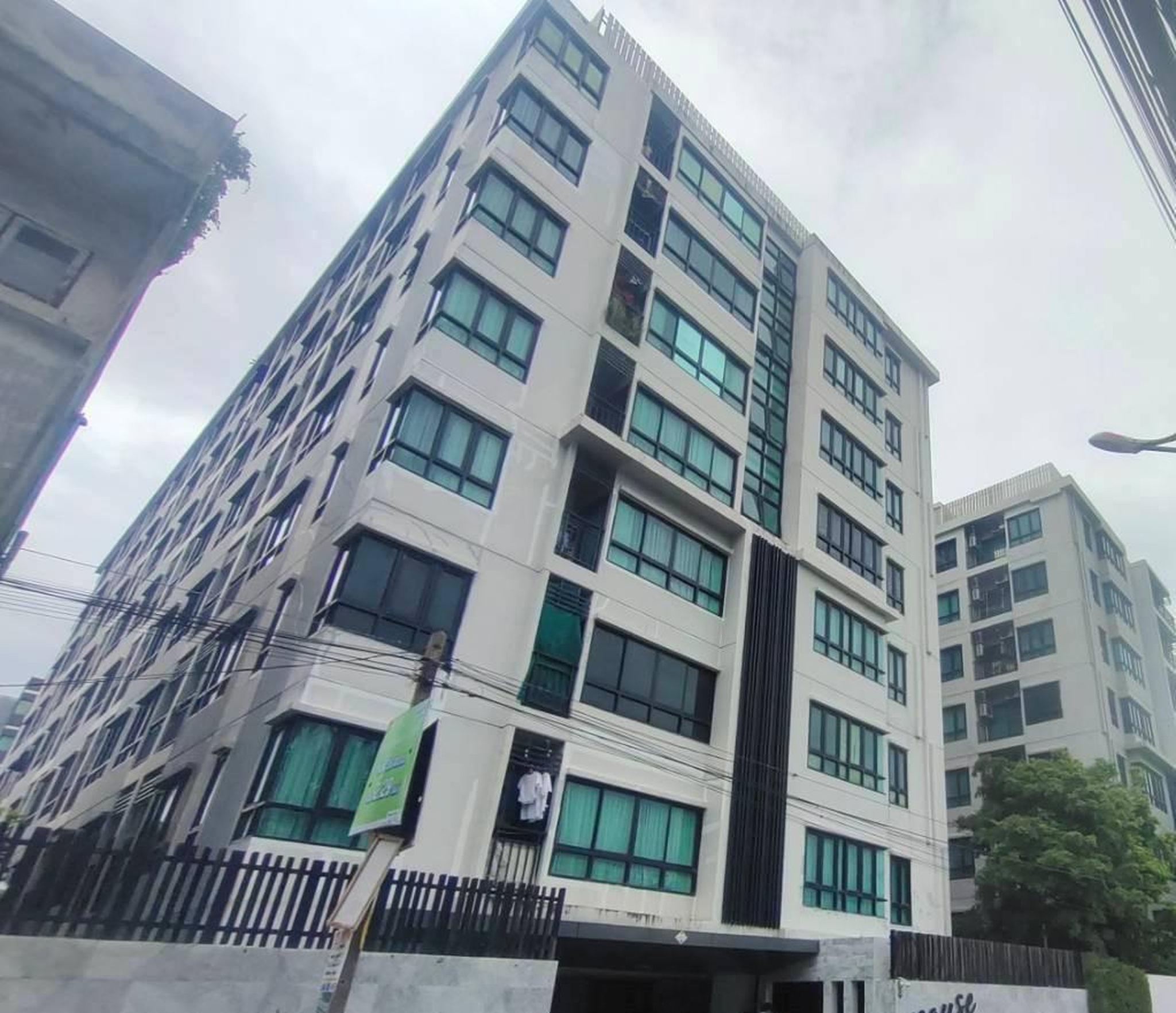 ทรัพย์สถาบันโดย GHB คอนโดใกล้ BTS ปู่เจ้า พอส สุขุมวิท 115 (Pause Sukhumvit 115)