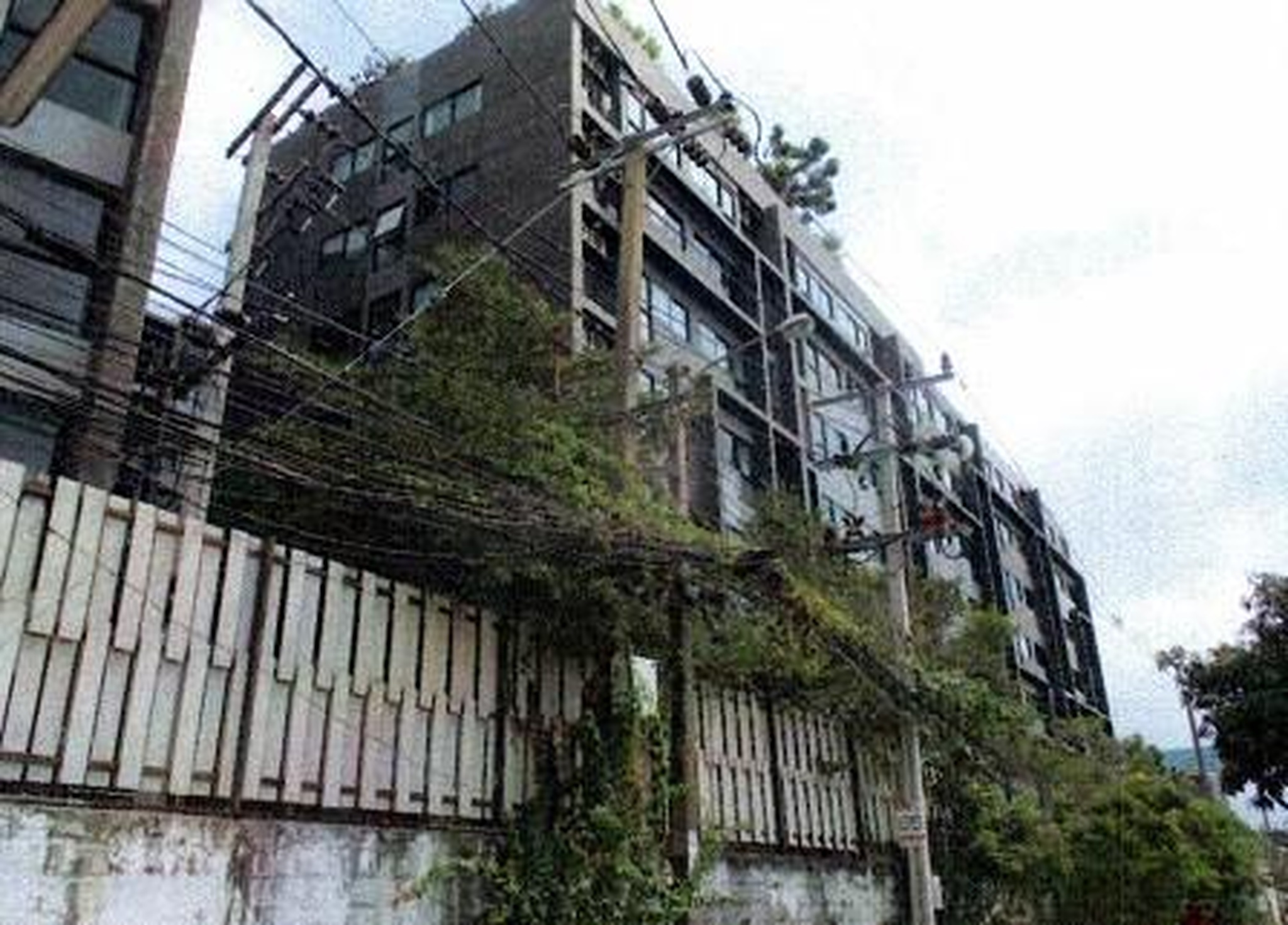 ทรัพย์สถาบันโดย GHB คอนโด บี รีพับบลิค สุขุมวิท 101/1 (B Republic Sukhumvit 101/1)