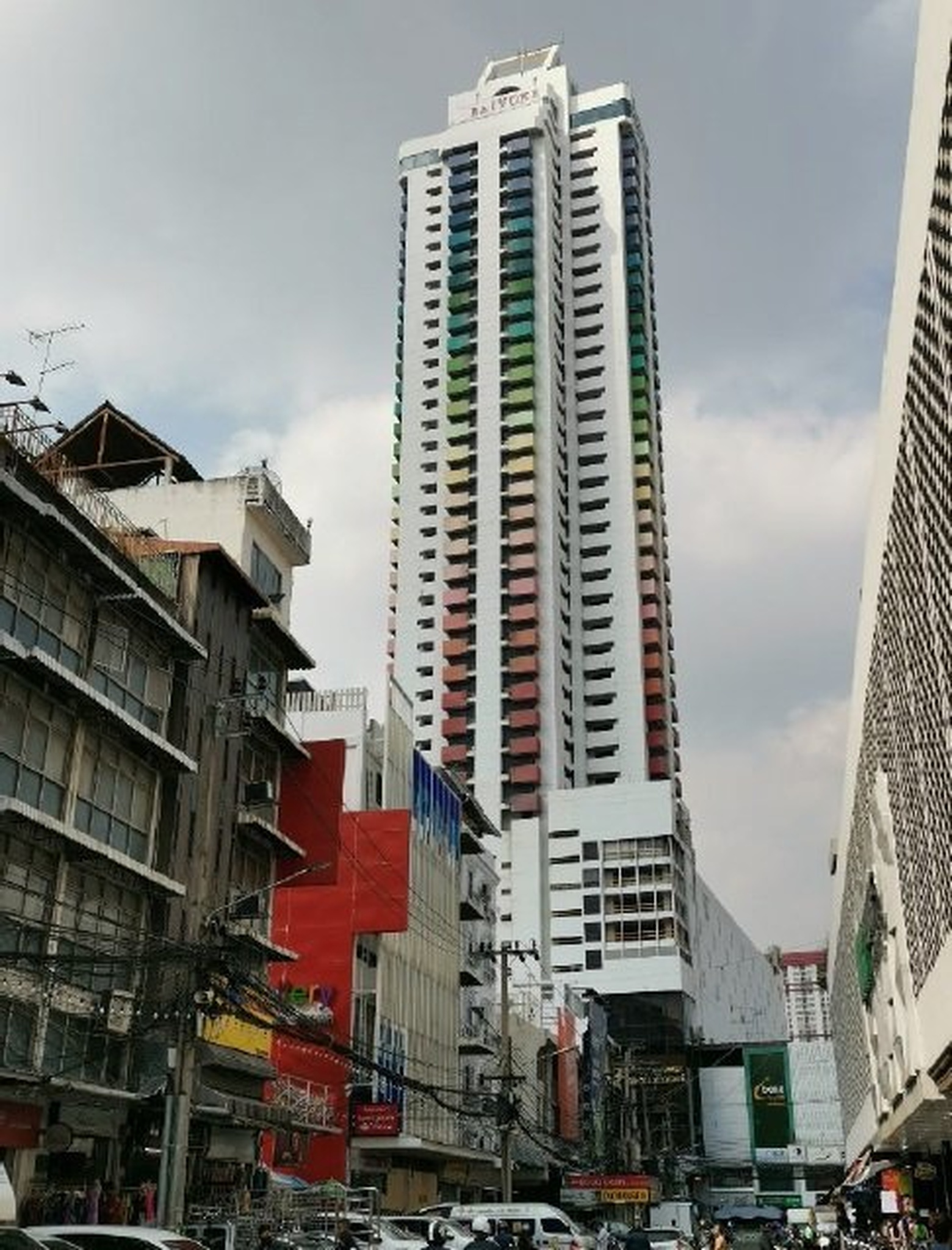 ทรัพย์สถาบันโดย SCB คอนโดใกล้ ARL ราชปรารภ ใบหยกทาวเวอร์ (Baiyoke Tower)