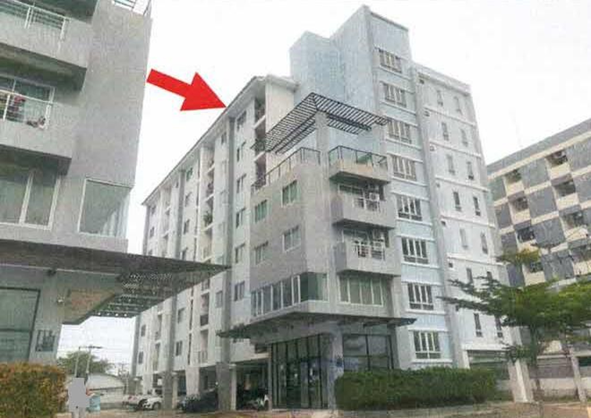 ทรัพย์สถาบันโดย GHB คอนโด เดอะ เฟิร์ส คอนโดมิเนียม อมตะนคร (The First Condominium Amata Nakhon)