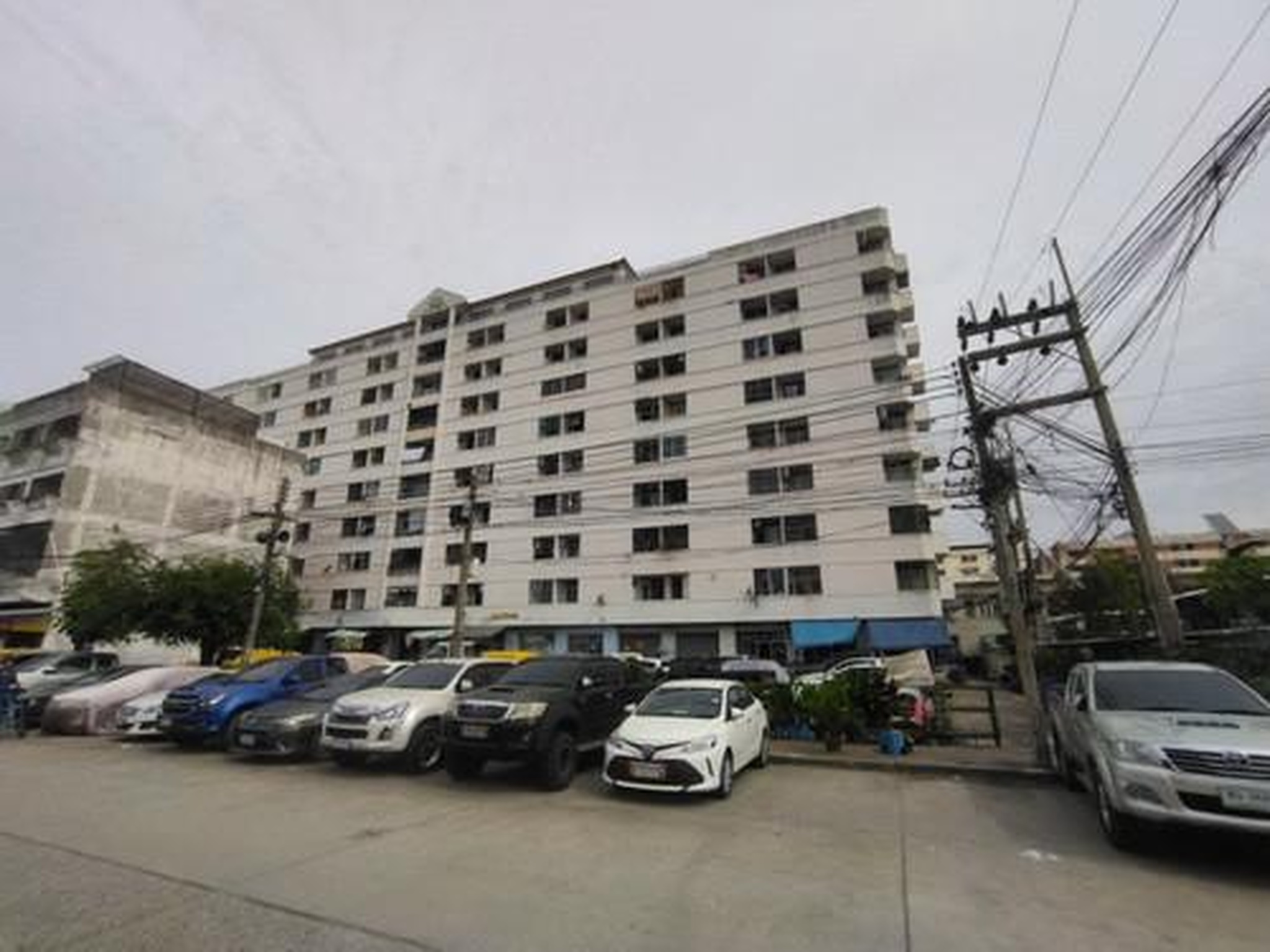 ทรัพย์สถาบันโดย GHB คอนโด นวนคร ลิฟวิ่งเพลส (Nawa Nakhon Living Place)