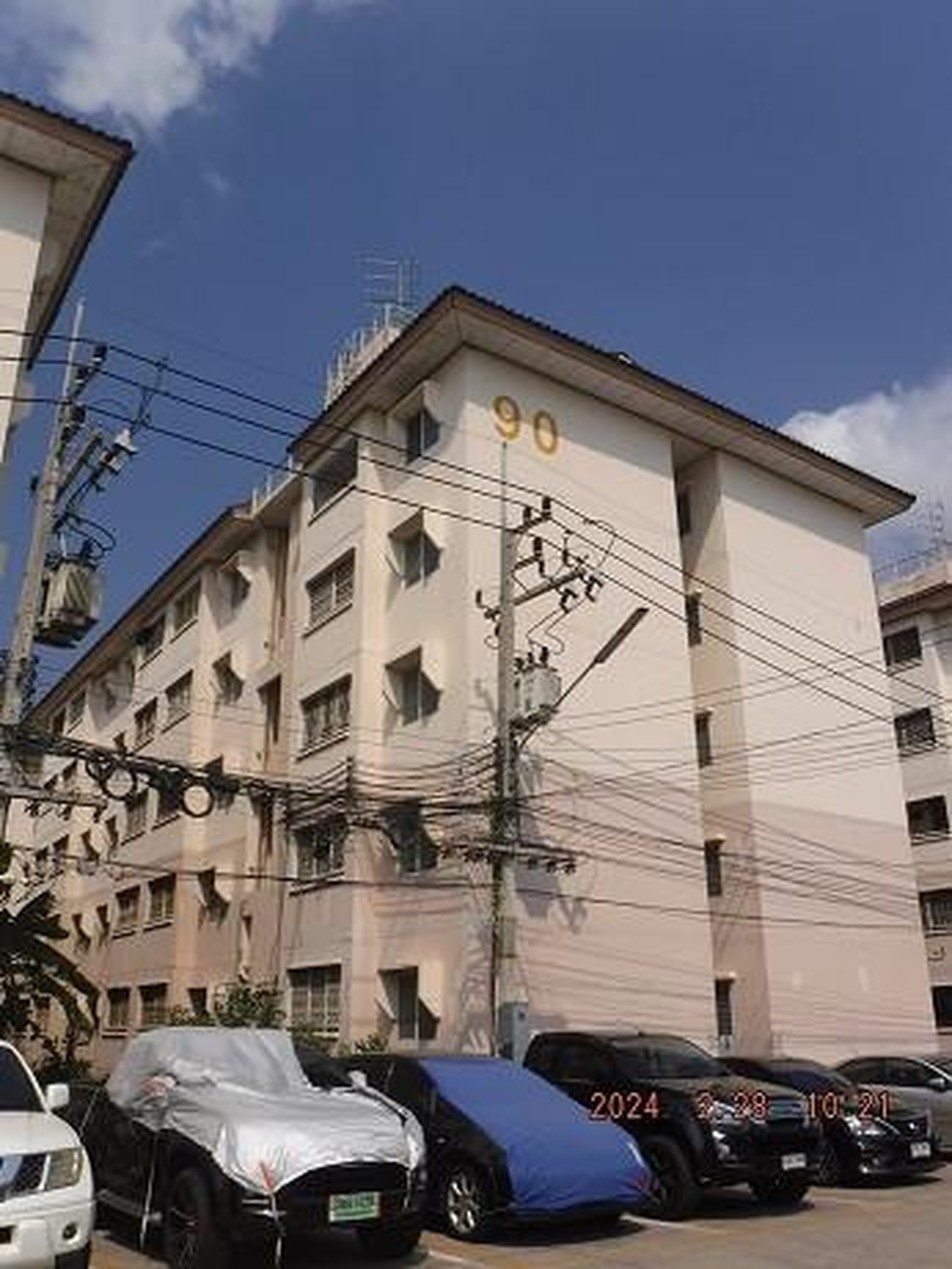 ทรัพย์สถาบันโดย GHB คอนโด บ้านเอื้ออาทร พหลโยธิน กม.44 (Baan Ua-Athorn Phaholyothin Km.44)