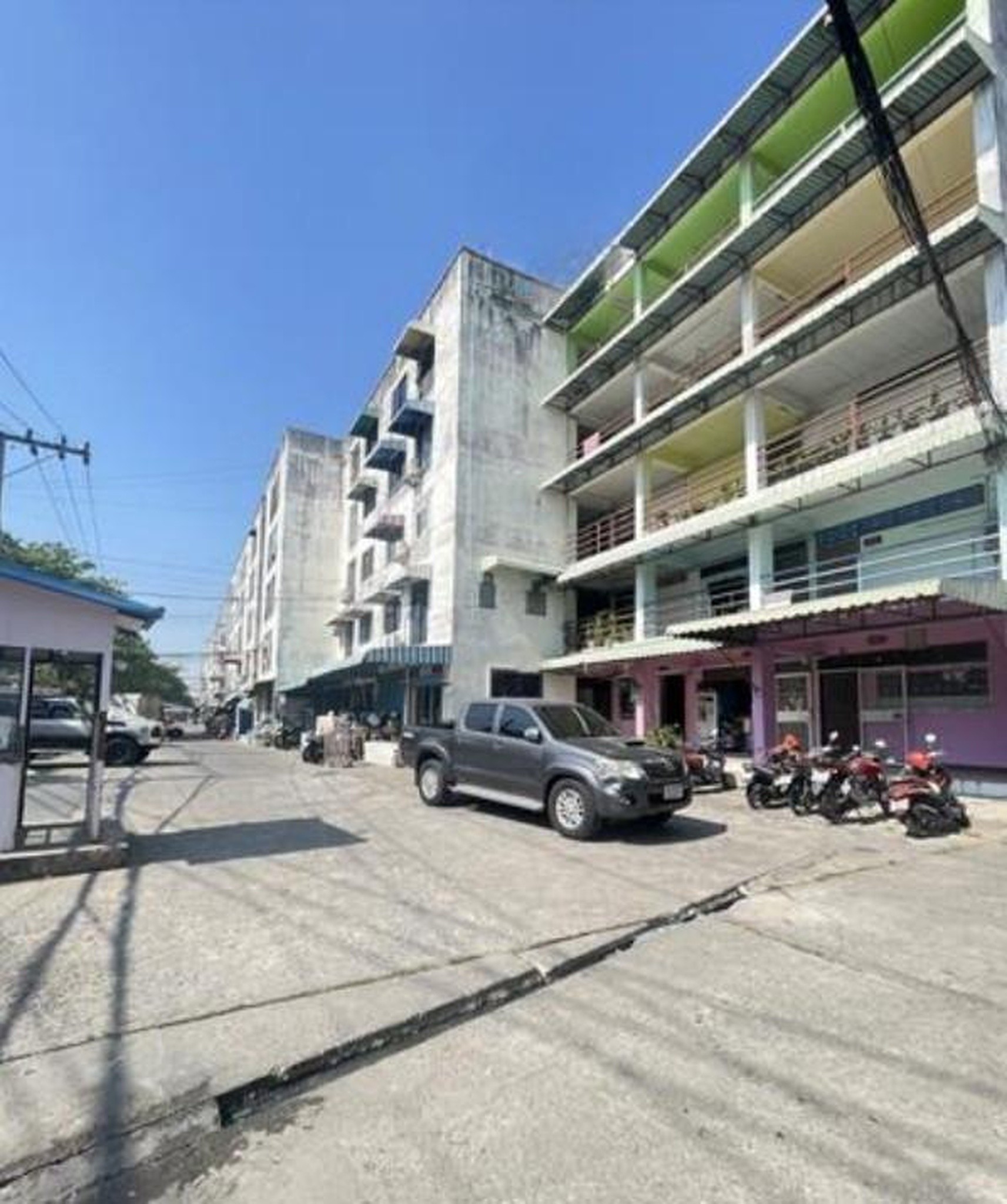 ทรัพย์สถาบันโดย GHB คอนโด กฤชนคร คอนโดทาวน์ (Krichnakhon Condotown)