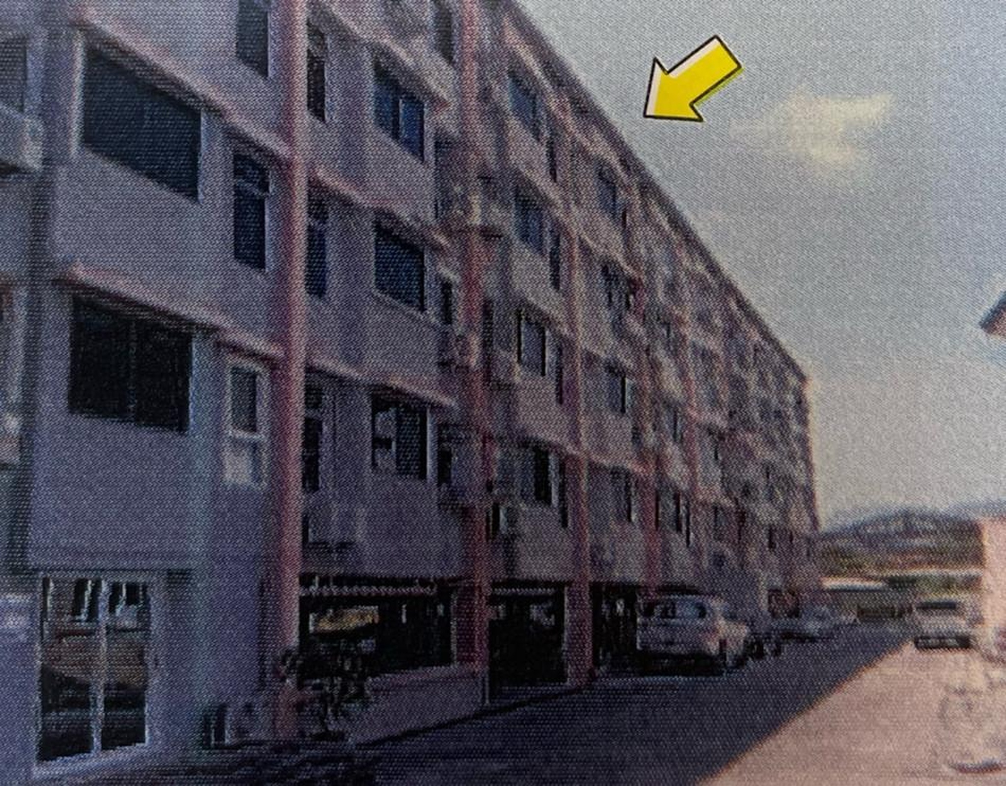 ทรัพย์สถาบันโดย GHB คอนโด เฟื่องฟ้าคอนโดเทล อาคารเอ (Fuangfa Condotel A)