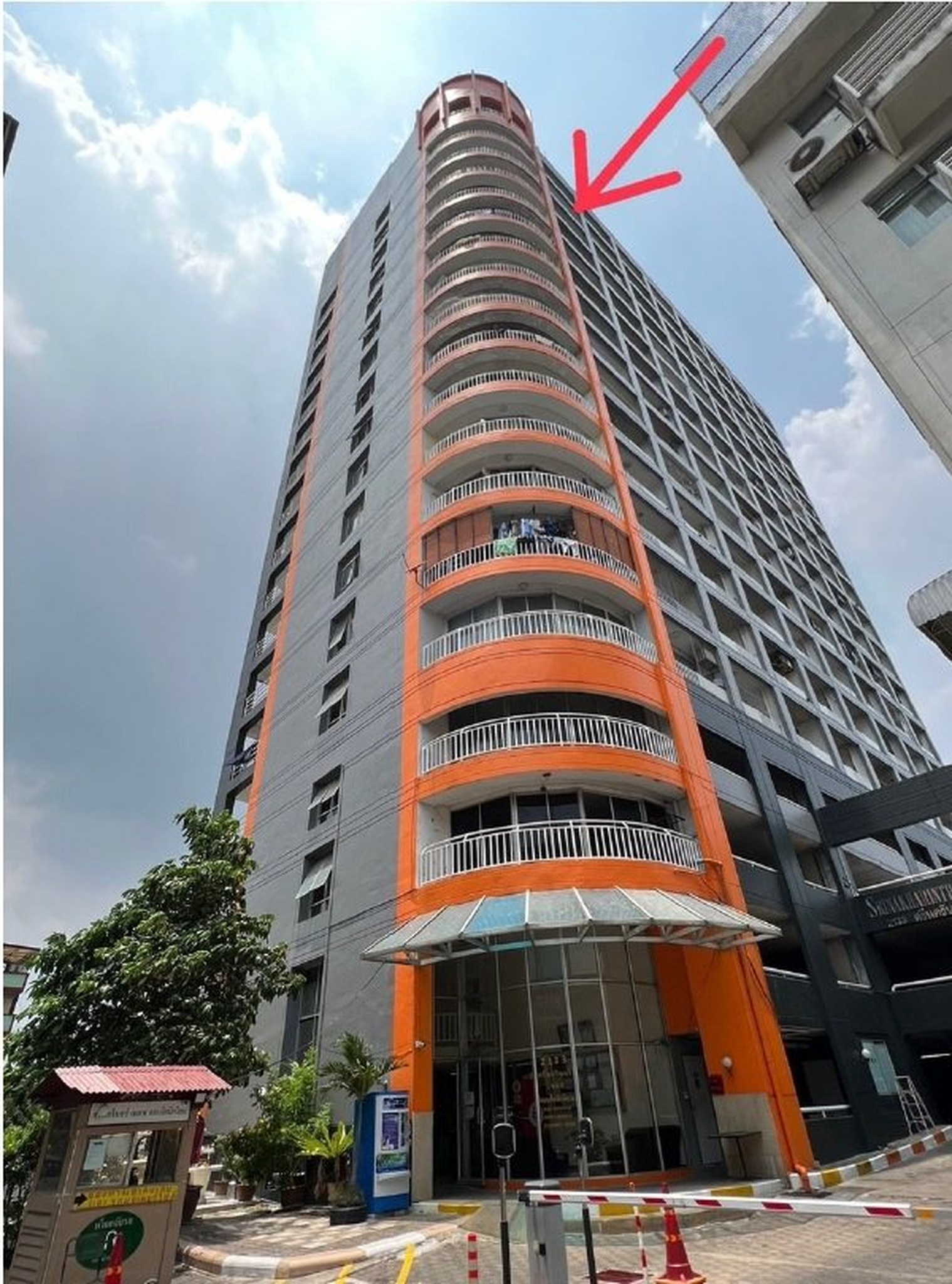 ทรัพย์สถาบันโดย SCB คอนโดใกล้ YL13 ศรีนุช ศรีนครินทร์ เพลส คอนโดมิเนียม (Srinakarin Place Condominium)