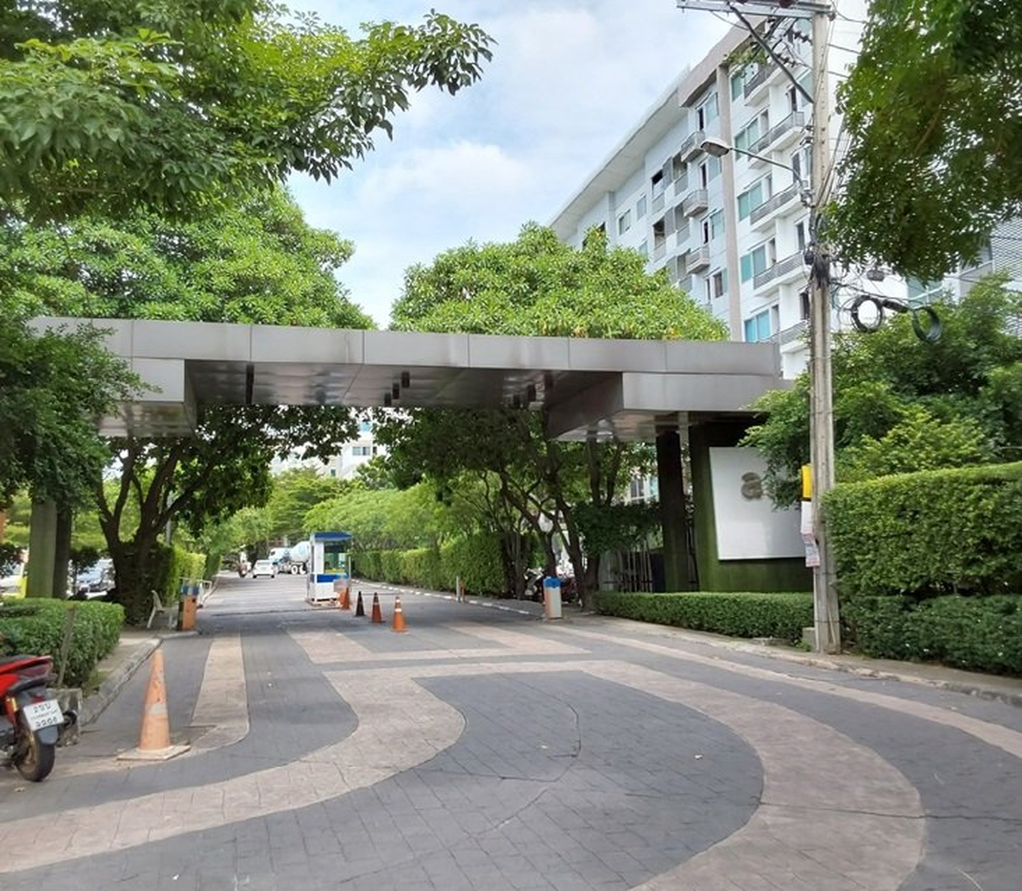 ทรัพย์สถาบันโดย SCB คอนโด เอ สเปซ สุขุมวิท 77 (A Space Sukhumvit 77)