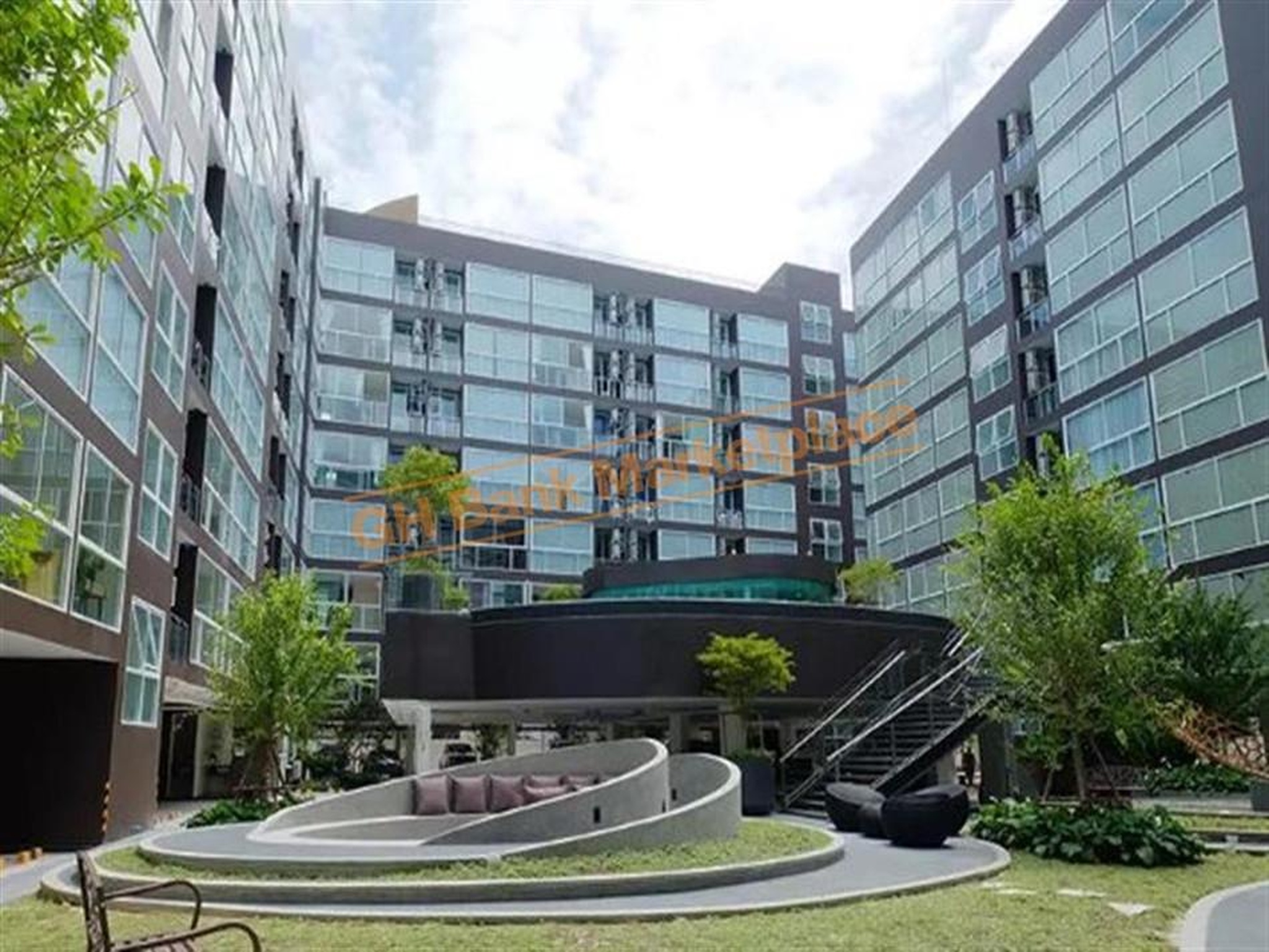 ทรัพย์สถาบันโดย GHB คอนโดใกล้ MRT บางโพ ชาโตว์ อินทาวน์ จรัญสนิทวงศ์ 96/2 (Chateau in Town Charansanitwong 96/2)