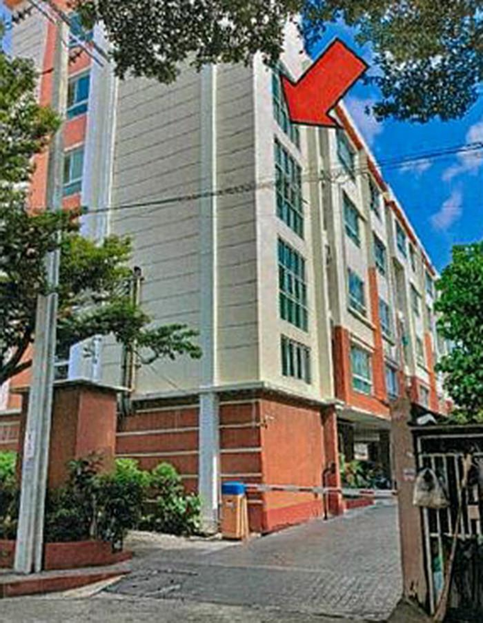 ทรัพย์สถาบันโดย GHB คอนโด โมเดิร์น คอนโด กัลปพฤกษ์-กำนันแม้น (Modern Condo Kallaprapruk-Kamnanman)