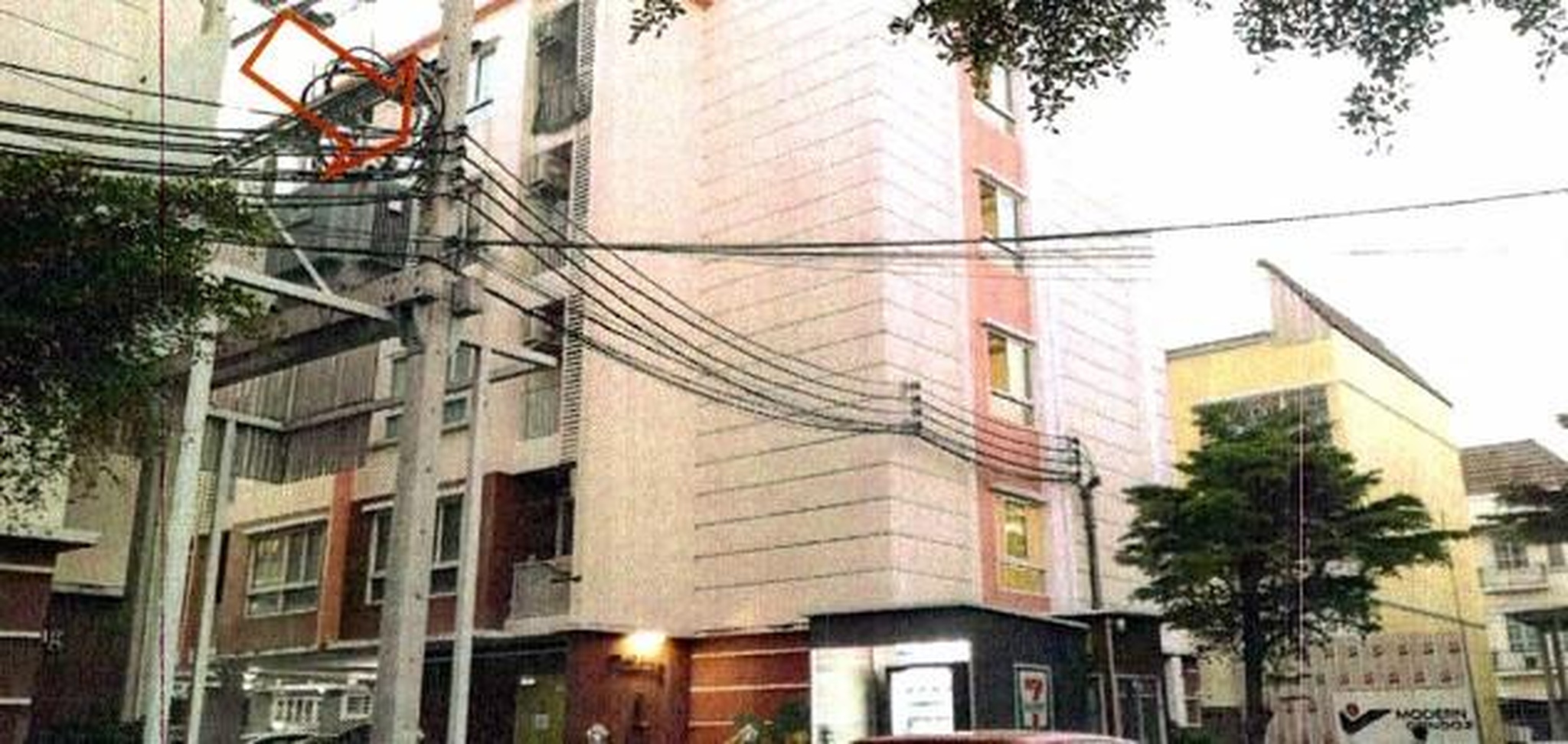 ทรัพย์สถาบันโดย GHB คอนโด สมฤทัยคอนโด (Somruthai Condo)