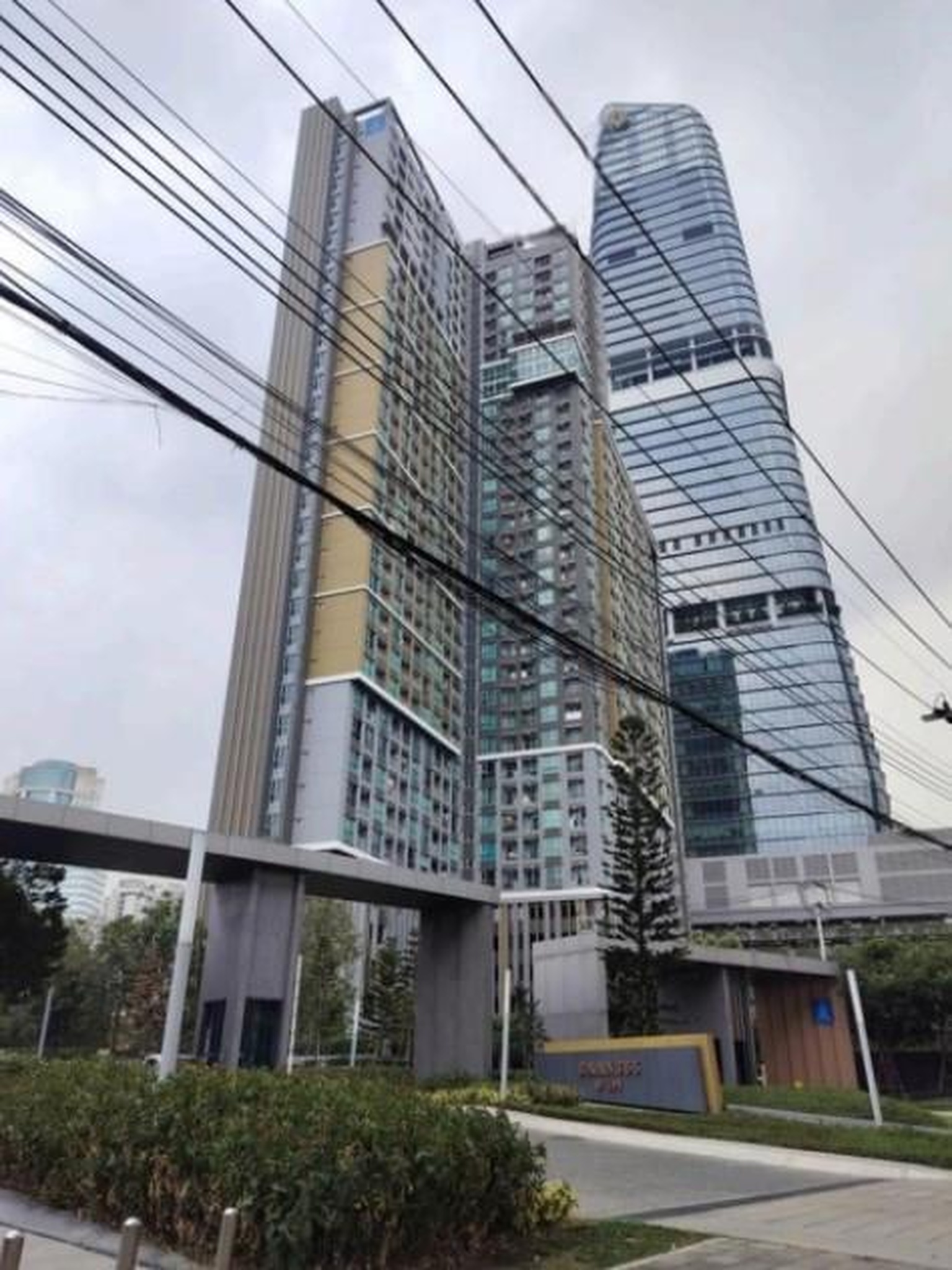 ทรัพย์สถาบันโดย GHB คอนโดใกล้ BRT วัดด่าน ลุมพินี เพลส พระราม 3-ริเวอร์ไรน์ (Lumpini Place Rama 3-Riverine)