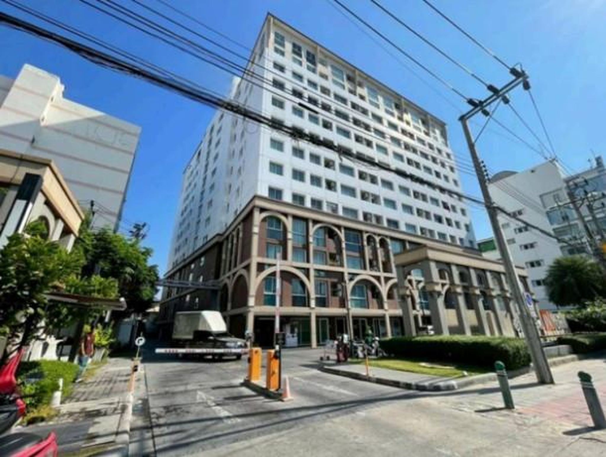 ทรัพย์สถาบันโดย GHB คอนโด ชาโตว์ อินทาวน์ พระราม 8 (Chateau in Town Rama 8)