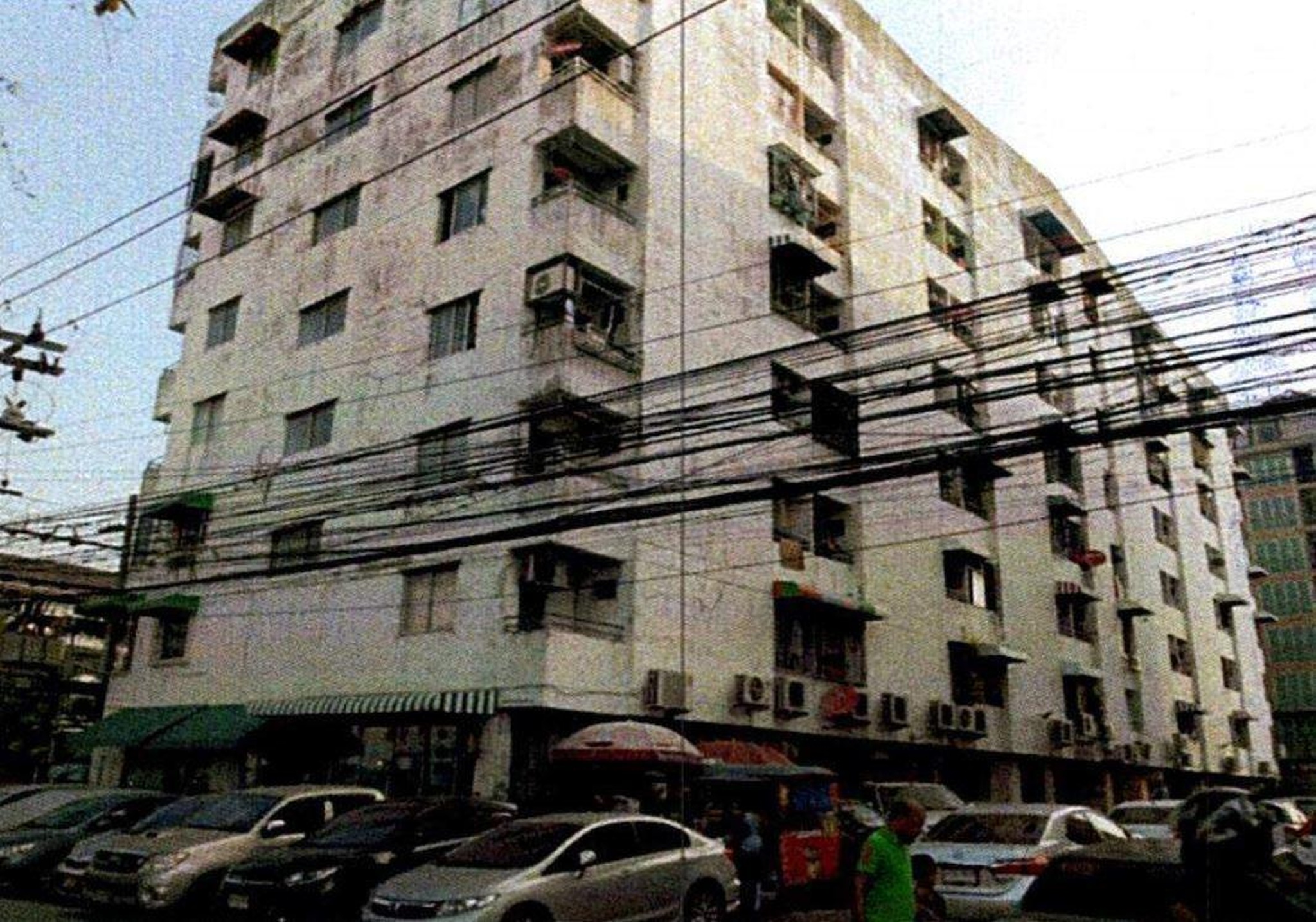 ทรัพย์สถาบันโดย GHB คอนโดใกล้ YL06 มหาดไทย ดี.ซี.ทาวเวอร์ (D.C. Tower)
