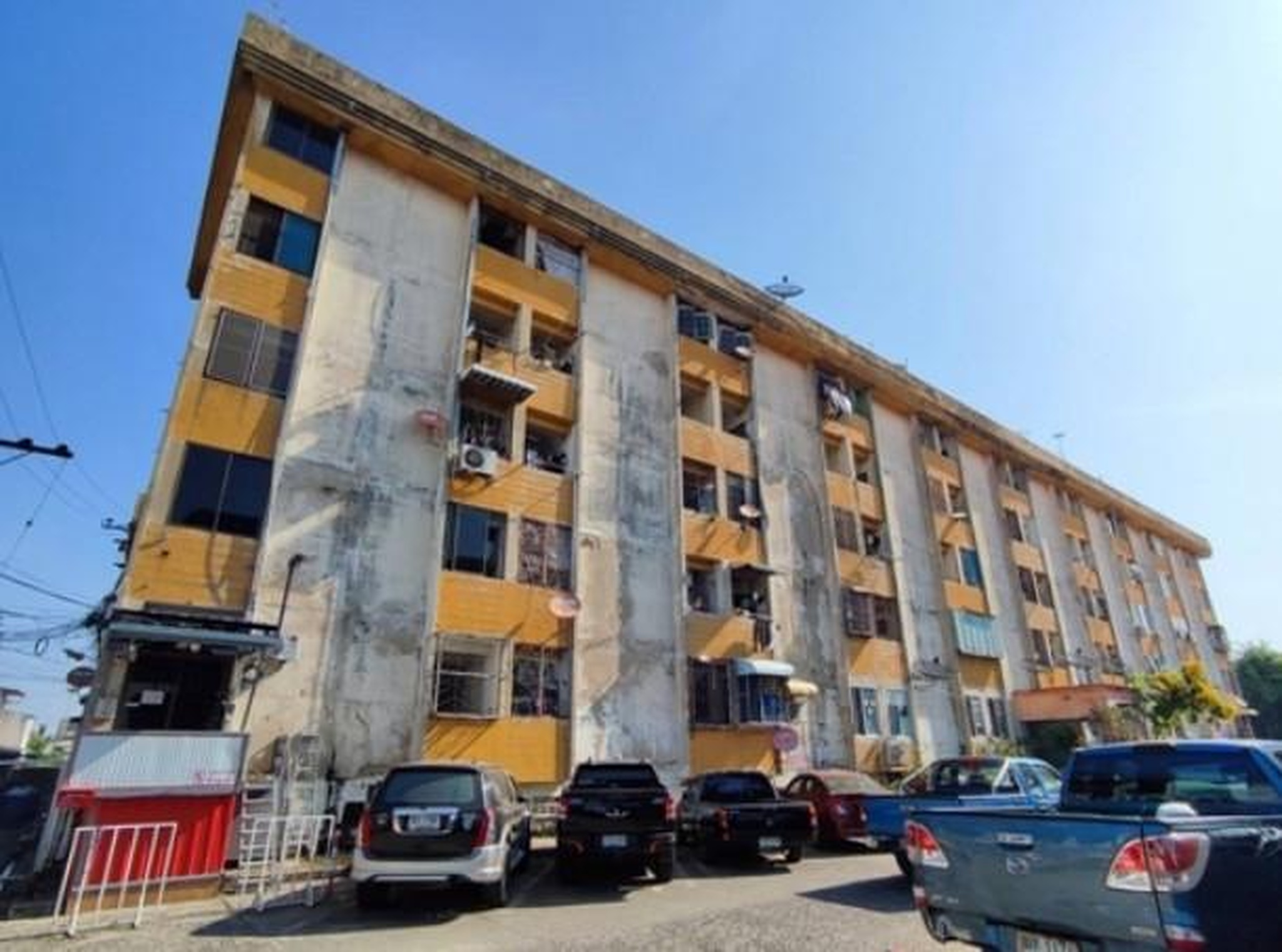 ทรัพย์สถาบันโดย GHB คอนโดใกล้ YL22 ทิพวัล พงษ์วรรณคอนโดมิเนียม (Pongwan Condominium)