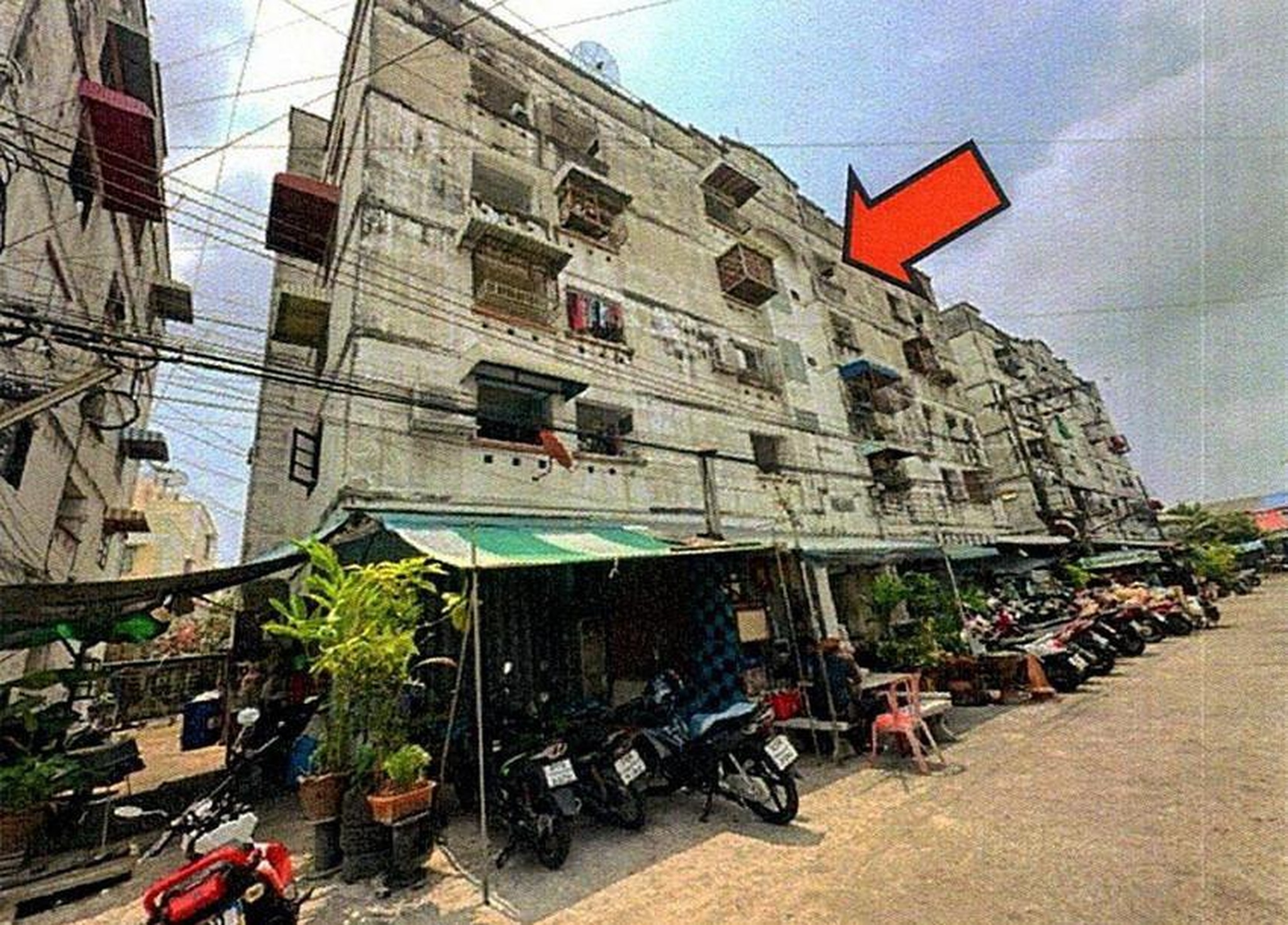 ทรัพย์สถาบันโดย GHB คอนโด ศรีไทย คอนโด 1 (Srithai Condo 1)