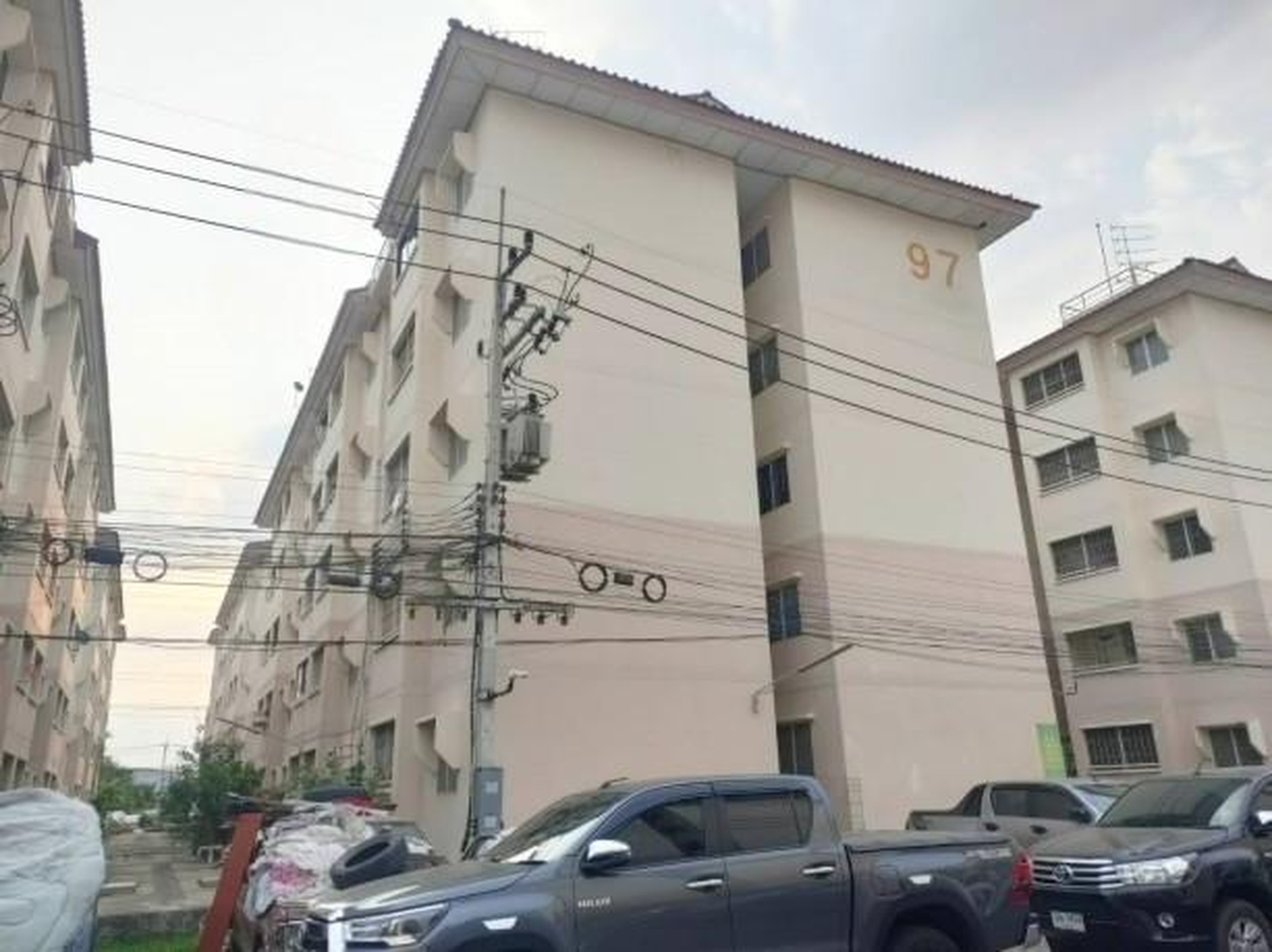 ทรัพย์สถาบันโดย GHB คอนโด บ้านเอื้ออาทร พหลโยธิน กม.44 (Baan Ua-Athorn Phaholyothin Km.44)