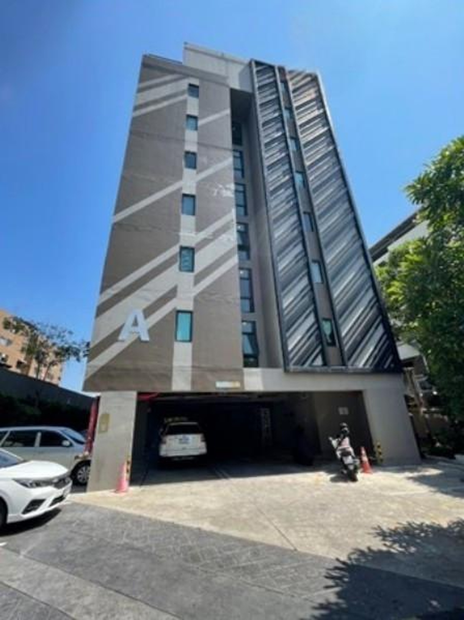 ทรัพย์สถาบันโดย GHB คอนโดใกล้ BTS สำโรง เลสโต สุขุมวิท 113 (Lesto Sukhumvit 113)
