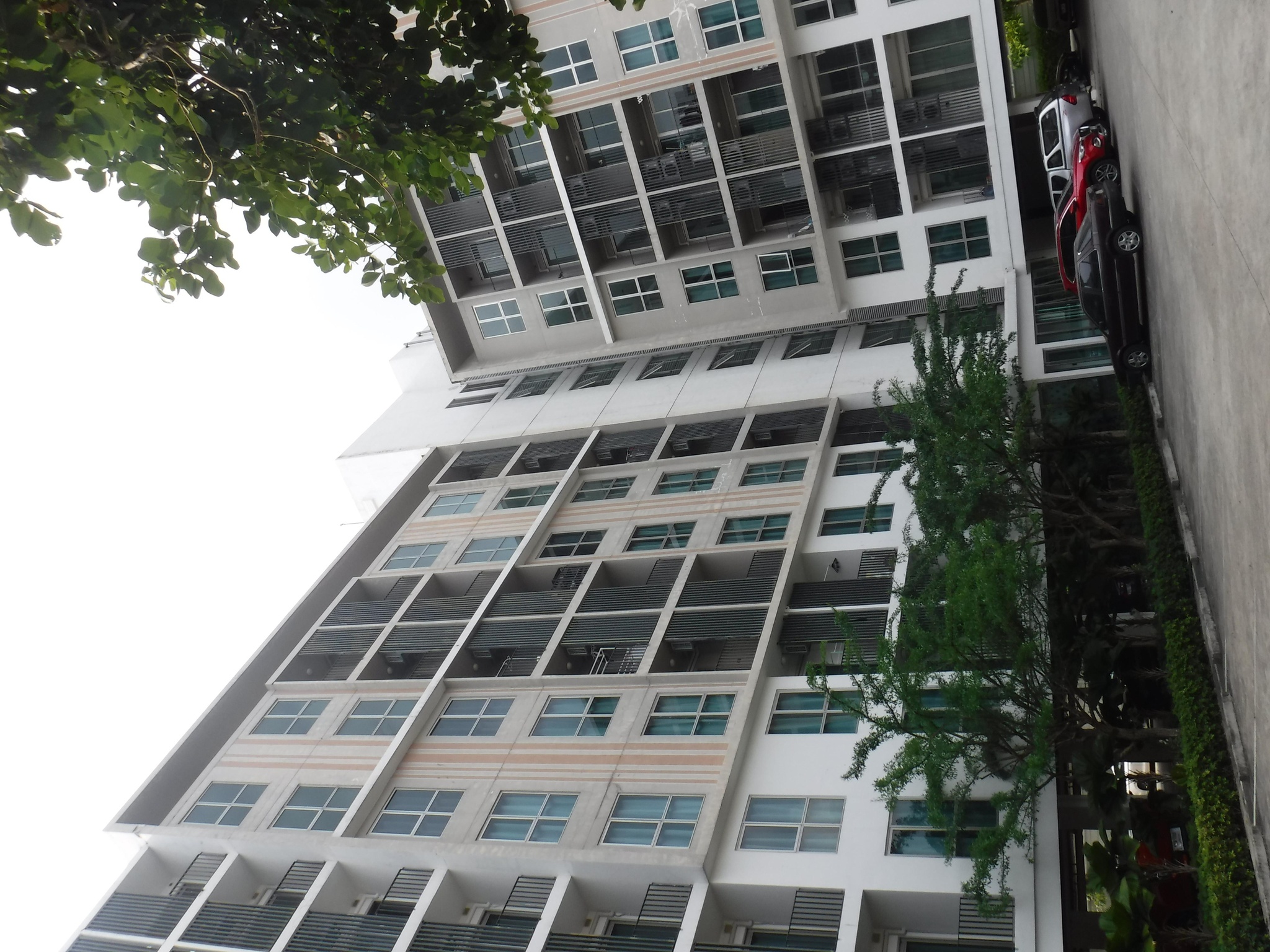 ทรัพย์สถาบันโดย GHB คอนโด แอมฟายน์ คอนโดมิเนียม บางนา (I'm Fine Condominium Bangna)