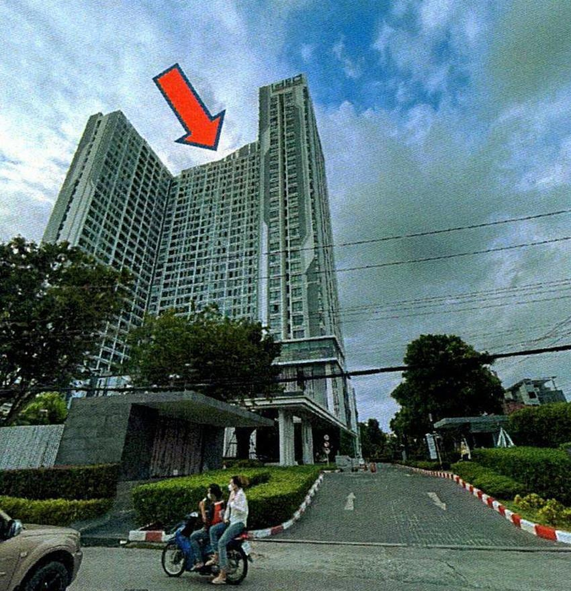 ทรัพย์สถาบันโดย GHB คอนโดใกล้ BTS วุฒากาศ ไอดีโอ วุฒากาศ (Ideo Wutthakat)