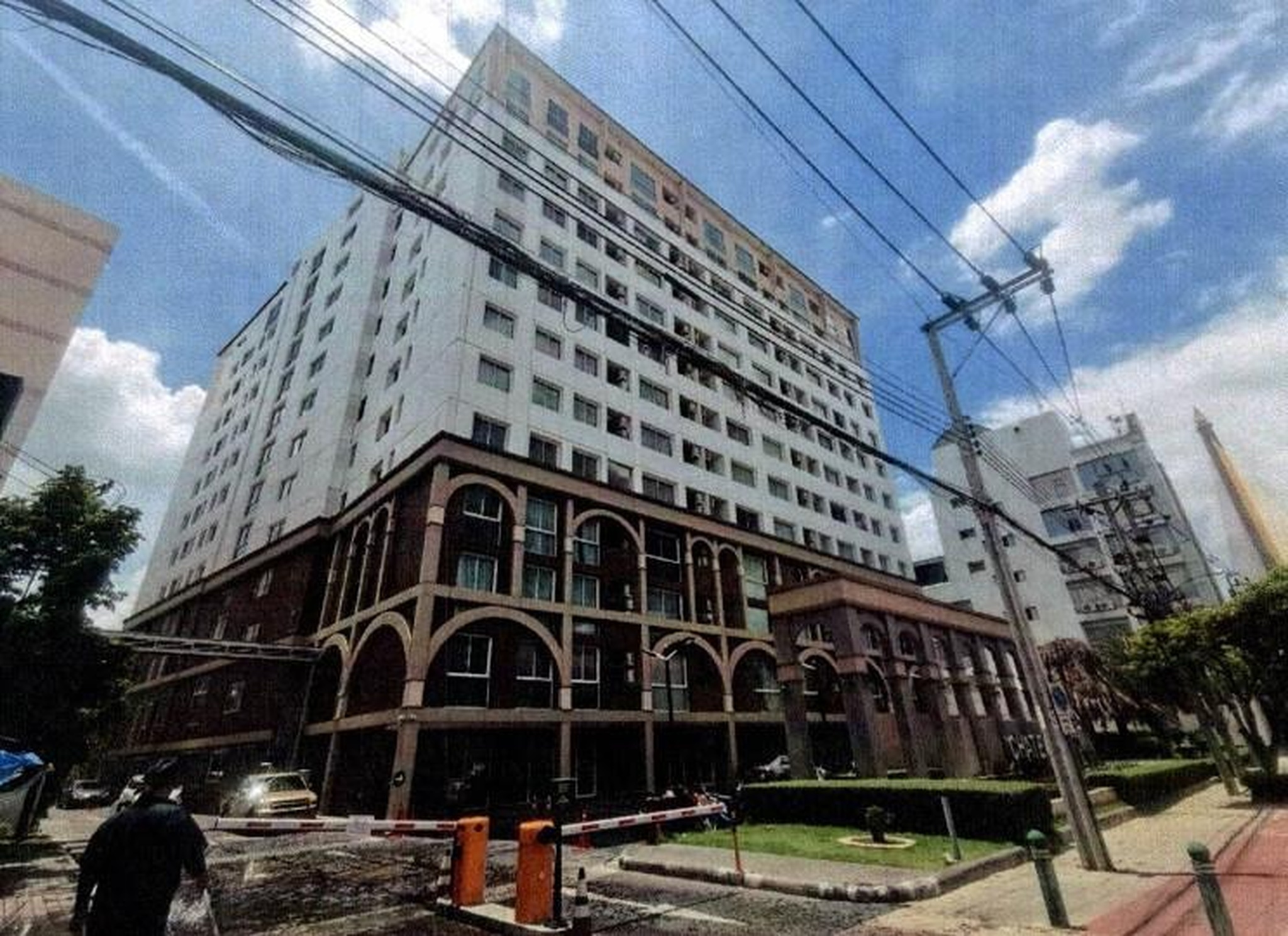ทรัพย์สถาบันโดย GHB คอนโด ชาโตว์ อินทาวน์ พระราม 8 (Chateau in Town Rama 8)